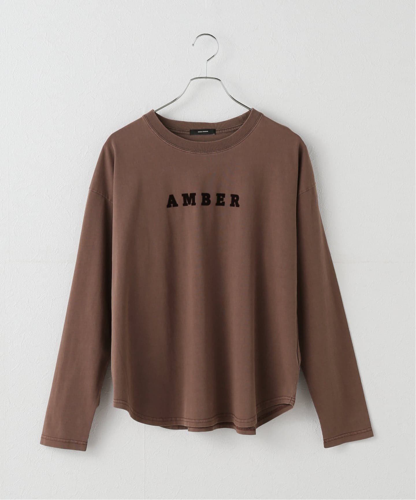【ジャーナルスタンダード/JOURNAL STANDARD】のピグメントフロッキーロゴロンT インテリア・キッズ・メンズ・レディースファッション・服の通販 founy(ファニー) 　ファッション　Fashion　レディースファッション　Fashion for Women　トップス・カットソー　Cut & Sew Tops　ロングTシャツ・Tシャツ　Longline T-Shirts & Tees　インナー　Innerwear　スマート　Smart, Elegant　ロング　Long, Long-Length　ブラウン B|ID: prp329100004823596 ipo3291000000035076994