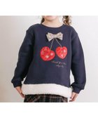 【ベベ オンライン ストア/BEBE ONLINE STORE / KIDS】のイチゴチェリーパッチ刺しゅうリボン付き裾ボアトレーナー(80~130cm) ネイビー|ID: prp329100004823645 ipo3291000000035077355