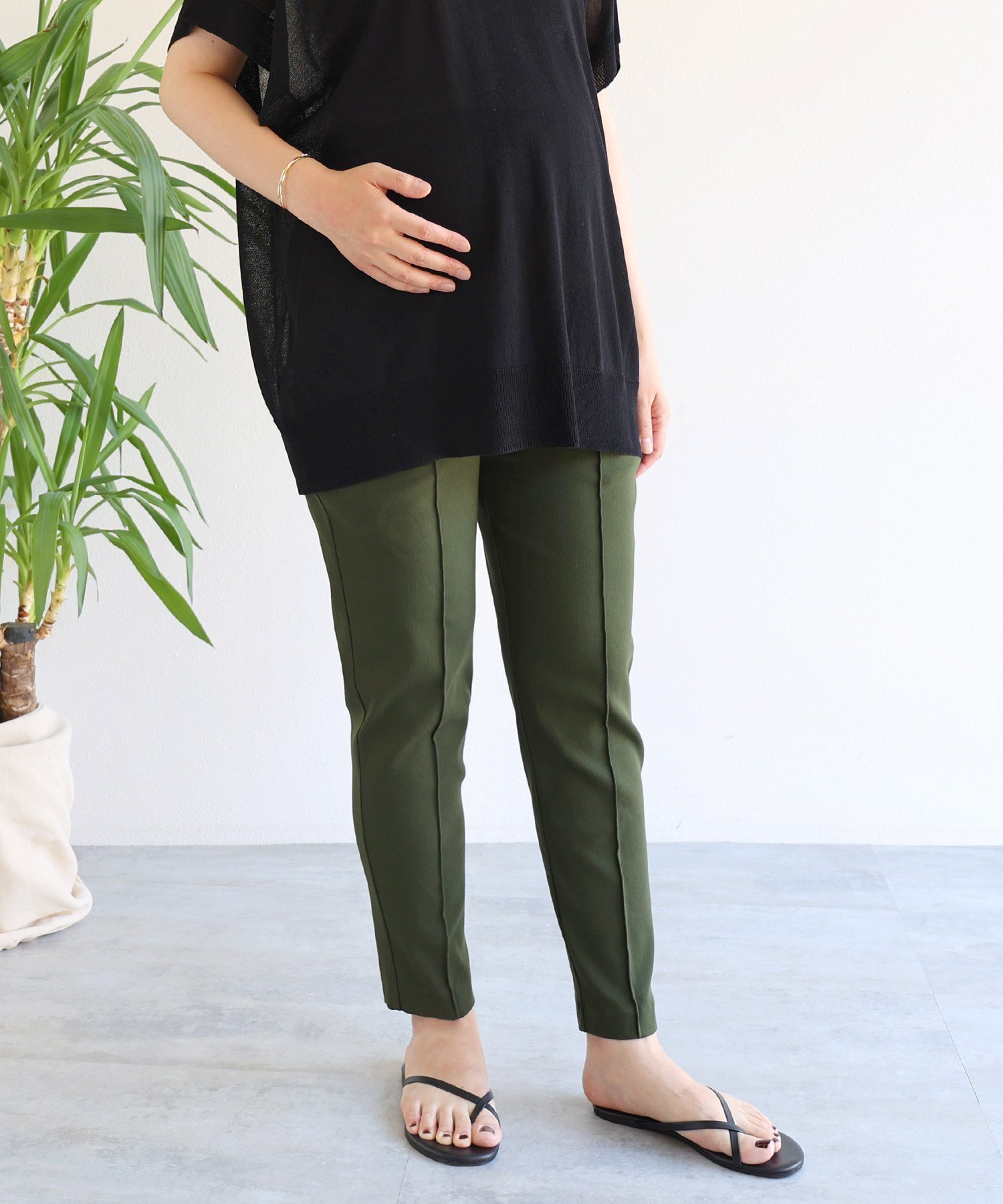 【アンドミー/andme / KIDS】の【マタニティ】ストレッチ テーパードパンツ インテリア・キッズ・メンズ・レディースファッション・服の通販 founy(ファニー) ファッション Fashion キッズファッション Fashion for Kids ボトムス Bottoms カットソー Cut and Sewn Top 切替 Switching, Contrast Panel ストレッチ Stretch, Stretchy Fabric センター Center, Center Line 人気 Popular, Best Seller リアル Real, Realistic 楽ちん Easy Fit, Comfortable エレガント 上品 Elegant カーキ|ID: prp329100004823684 ipo3291000000035077618