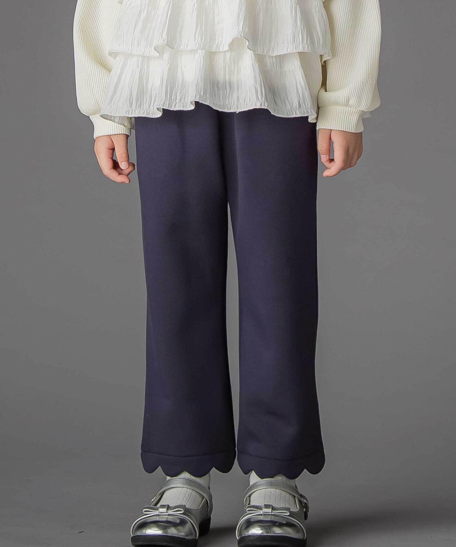 【ベベ オンライン ストア/BEBE ONLINE STORE / KIDS】の【店舗限定】裏起毛ポンチ裾スカラップロングパンツ(95~150cm) インテリア・キッズ・メンズ・レディースファッション・服の通販 founy(ファニー) 　ファッション　Fashion　キッズファッション　Fashion for Kids　ボトムス　Bottoms　スカラップ　Scallop, Scalloped Edge　スタンダード　Standard, Basic　チャーム　Charm, Pendant　トレンド　Trend, Trending Now　なめらか　Smooth, Silky Texture　ポケット　Pocket, Pocket Detail　ロング　Long, Long-Length　A/W・秋冬　Autumn/Winter　おすすめ　Recommended / Our Picks　エレガント 上品　Elegant　2025年　2025　2025-2026秋冬・A/W　Autumn/Winter 2025–26 AW25–26　ネイビー|ID: prp329100004823696 ipo3291000000035077838