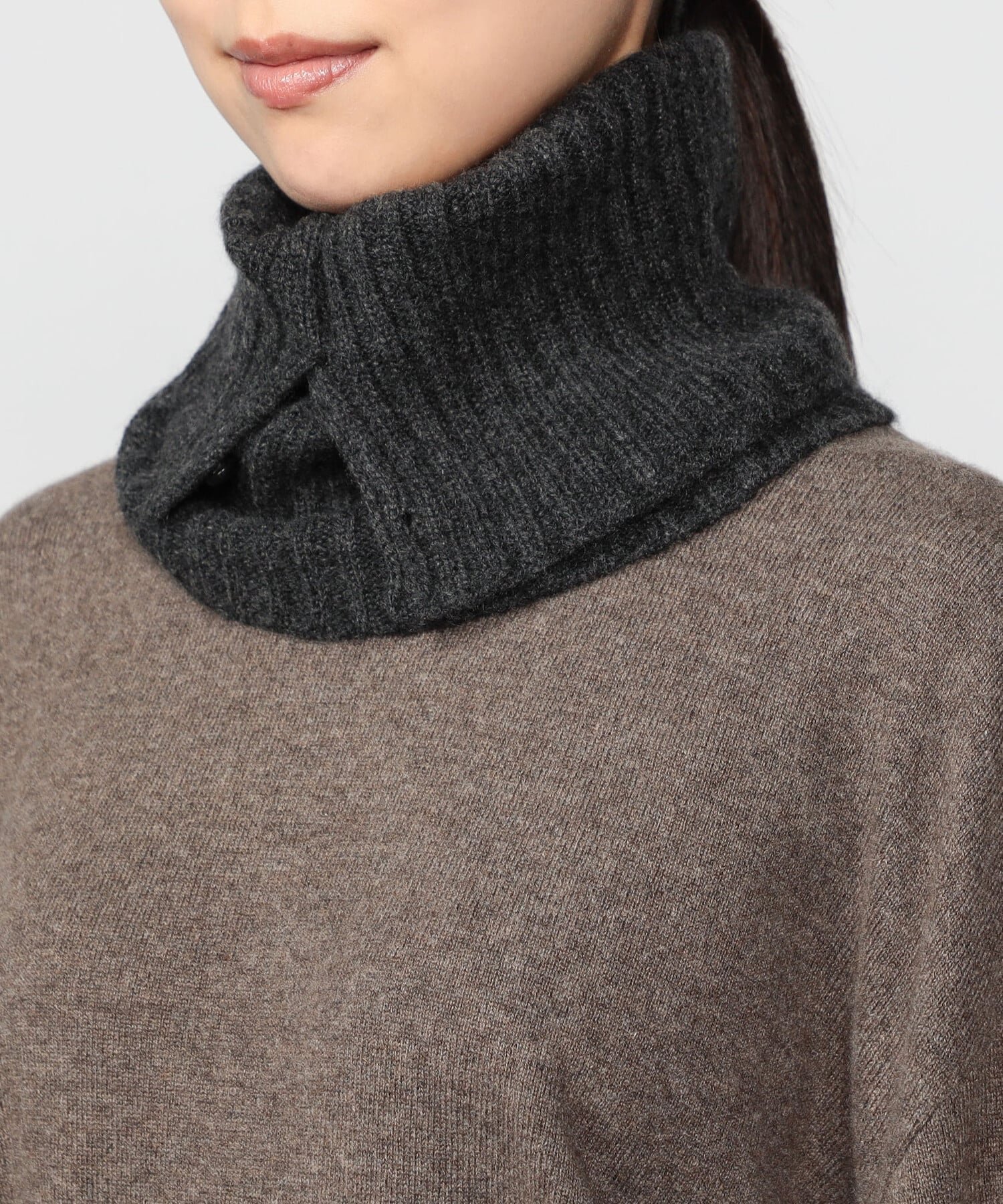 【ビショップ/Bshop】のカシミヤ ネックウォーマー WOMEN インテリア・キッズ・メンズ・レディースファッション・服の通販 founy(ファニー) 　ファッション　Fashion　レディースファッション　Fashion for Women　ソックス　Socks, Hosiery　CHARCOAL|ID: prp329100004823744 ipo3291000000035078275