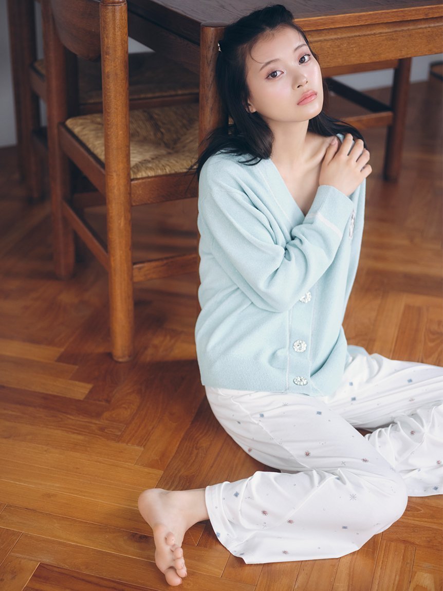 【スナイデル ホーム/SNIDEL HOME】の総柄ロングパンツ 人気、トレンドファッション・服の通販 founy(ファニー) 　ファッション　Fashion　レディースファッション　Fashion for Women　パンツ　Pants & Trousers　おすすめ　Recommended / Our Picks　とろみ　Fluid, Flowy Fabric　イラスト　Illustration　ギフト プレゼント　Gift / Present　サテン　Satin, Glossy Fabric　ストレート　Straight, Straight Cut　スマート　Smart, Elegant　ビジュー　Bijou, Jewel-like Accent　フリル　Frill, Ruffle　プリント　Print, Printed Pattern　ロング　Long, Long-Length　猫　Cat, Kitty　 other-1|ID: prp329100004823800 ipo3291000000035078673