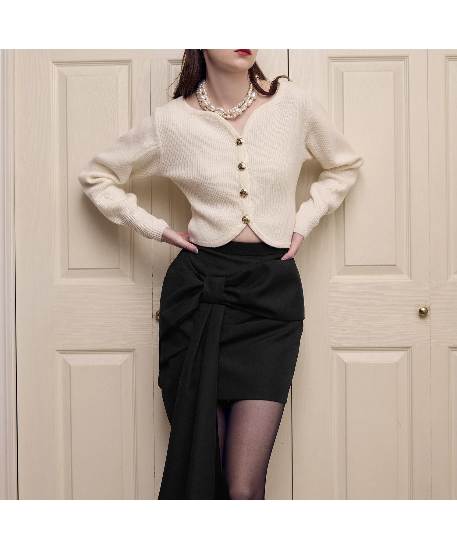 【エイミーイストワール/eimy istoire】のフロントリボンミニスカート インテリア・キッズ・メンズ・レディースファッション・服の通販 founy(ファニー) 　ファッション　Fashion　レディースファッション　Fashion for Women　スカート　Skirts　ミニスカート　Mini Skirts　オケージョン　Occasion Wear　シンプル　Simple, Minimal　ジャケット　Jacket, Outerwear　スリット　Slit, Slit Detail　セットアップ　Set-Up, Coordinated Outfit　タイトスカート　Pencil Skirt, Tight Skirt　フォルム　Silhouette, Form　フロント　Front, Front Design　リボン　Ribbon, Bow　再入荷　Restock / Back in Stock　おすすめ　Recommended / Our Picks　エレガント 上品　Elegant　BLACK|ID: prp329100004823845 ipo3291000000035079322