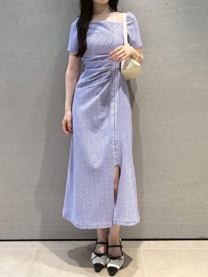 【リリーブラウン/Lily Brown】のデコルテカットワンピース インテリア・キッズ・メンズ・レディースファッション・服の通販 founy(ファニー) 　雑誌掲載アイテム　Magazine Picks & Fashion Features　ファッション雑誌　Fashion Magazines　キャンキャン　CanCam　ファッション　Fashion　レディースファッション　Fashion for Women　ワンピース　Dresses　エレガント 上品　Elegant　カットソー　Cut and Sewn Top　7月号　July Issue　シンプル　Simple, Minimal　スマート　Smart, Elegant　スリット　Slit, Slit Detail　スリーブ　Sleeve, Long Sleeve / Short Sleeve　雑誌　Magazine, Fashion Magazine　ハーフ　Half, Half-Length　フィット　Fit, Slim Fit　ラベンダー　Lavender　LAV[071]|ID: prp329100004823887 ipo3291000000035079799