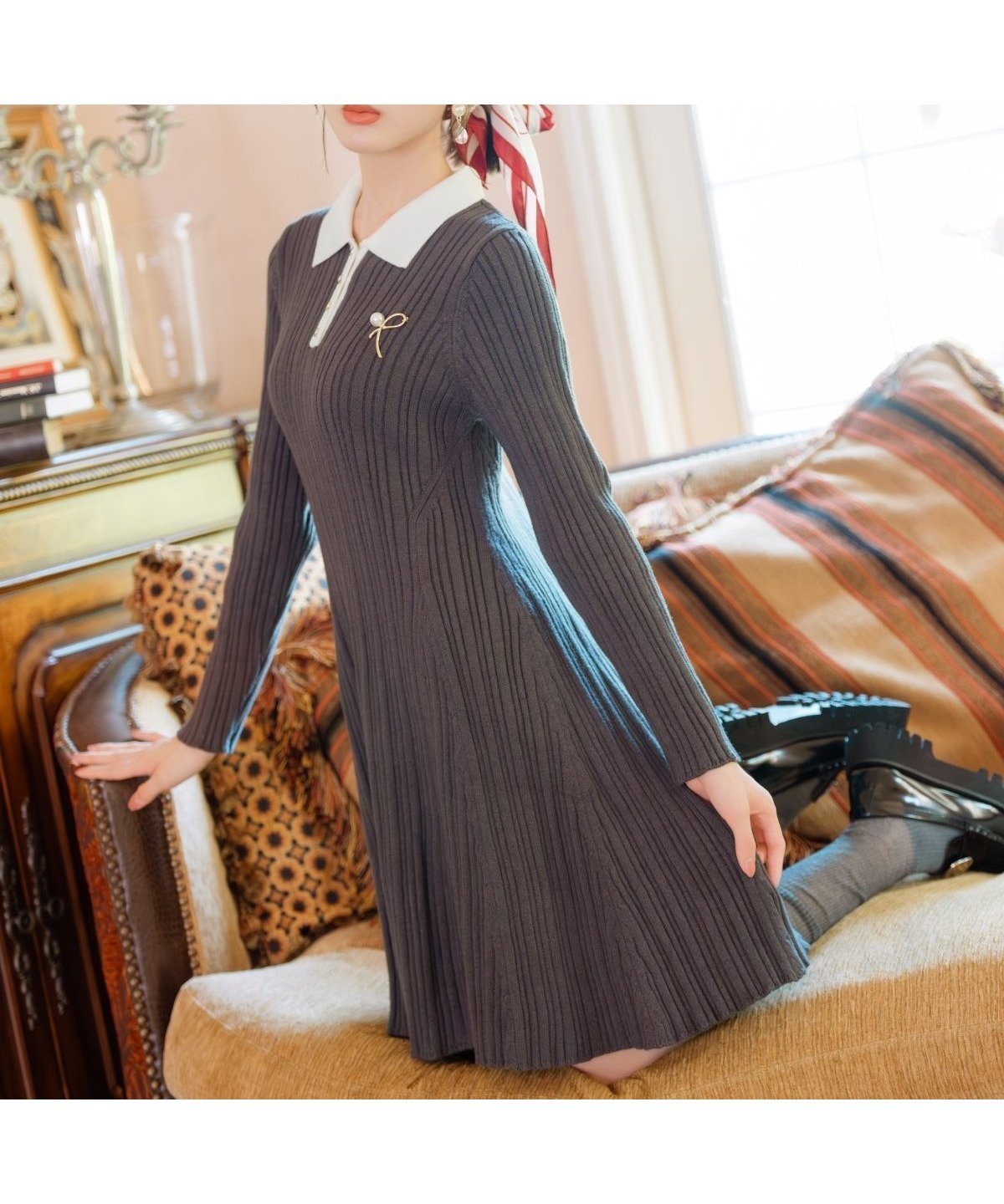 【ウィルセレクション/WILLSELECTION】のポロカラーフレアニットワンピース インテリア・キッズ・メンズ・レディースファッション・服の通販 founy(ファニー) ファッション Fashion レディースファッション Fashion for Women ワンピース Dresses ニットワンピース Knit Dresses おすすめ Recommended / Our Picks シンプル Simple, Minimal トレンド Trend, Trending Now パール Pearl, Pearl Accent フェミニン Feminine, Girly フレア Flare, Flared ブローチ Brooch, Pin Brooch エレガント 上品 Elegant チャコールグレー|ID: prp329100004823894 ipo3291000000035079900