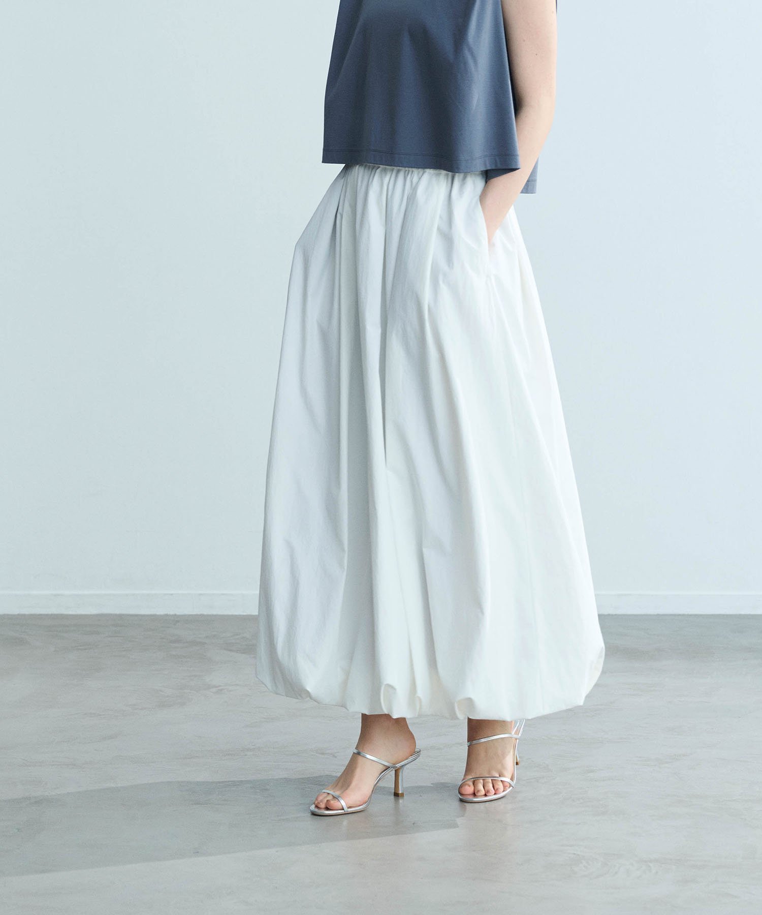 【ノーク/N.O.R.C】のソフトタイプライターバルーンスカート【COOL MOTION】 インテリア・キッズ・メンズ・レディースファッション・服の通販 founy(ファニー) 　ファッション　Fashion　レディースファッション　Fashion for Women　スカート　Skirts　おすすめ　Recommended / Our Picks　コンパクト　Compact, Small Size　ストレッチ　Stretch, Stretchy Fabric　タイプライター　Typewriter Fabric, Crisp Cotton　トレンド　Trend, Trending Now　バルーン　Balloon, Balloon Silhouette　吸水　Absorbent, Quick-Dry　オフ|ID: prp329100004823901 ipo3291000000035079997