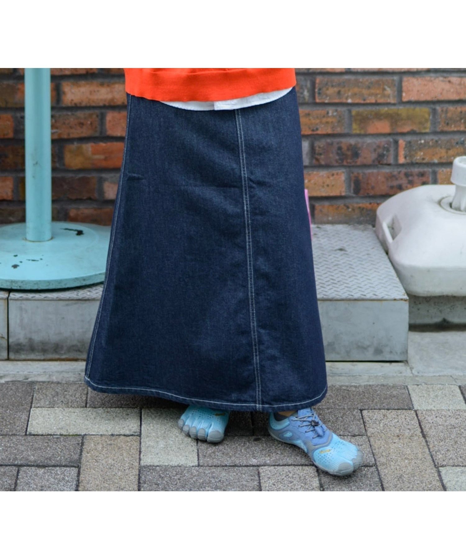 【スノーピーク/SNOW PEAK】のTAKIBI Denim Skirt インテリア・キッズ・メンズ・レディースファッション・服の通販 founy(ファニー) 　ファッション　Fashion　レディースファッション　Fashion for Women　スカート　Skirts　デニムスカート・カジュアルスカート　Denim Skirts　インディゴ　Indigo Denim　シューズ　Shoes, Footwear　シンプル　Simple, Minimal　スマート　Smart, Elegant　デニム　Denim, Jeans Material　ドレス　Dress, One-Piece　人気　Popular, Best Seller　フレア　Flare, Flared　ポケット　Pocket, Pocket Detail　ロング　Long, Long-Length　ワンポイント　One Point, Statement Accent　A/W・秋冬　Autumn/Winter　冬　Winter / This Winter　2025年　2025　2025-2026秋冬・A/W　Autumn/Winter 2025–26 AW25–26　INDIGO|ID: prp329100004823905 ipo3291000000035080033