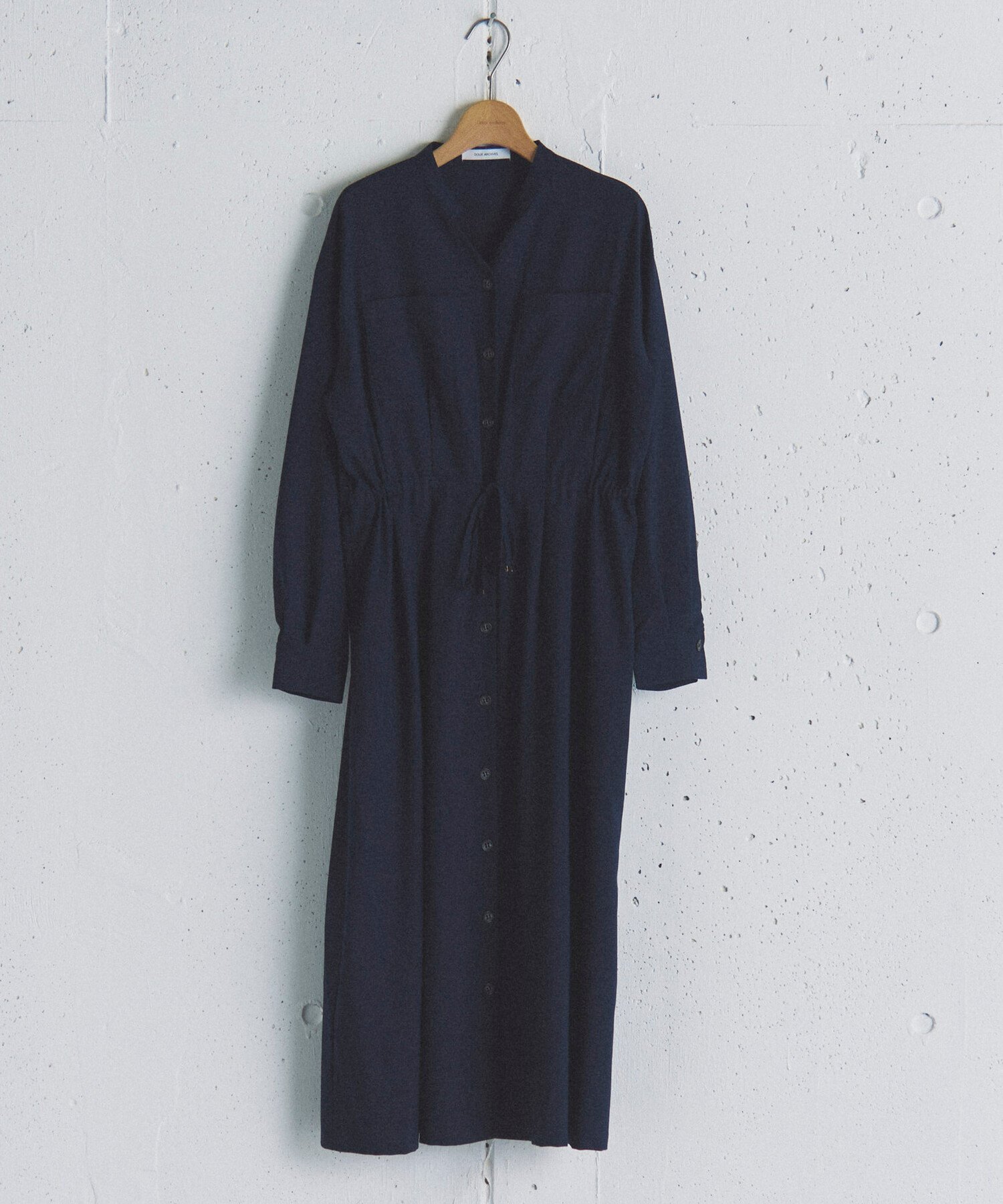 【ドゥ アルシーヴ/Doux archives】のVネックドロストギャザーワンピース インテリア・キッズ・メンズ・レディースファッション・服の通販 founy(ファニー) 　ファッション　Fashion　レディースファッション　Fashion for Women　ワンピース　Dresses　インナー　Innerwear　スキッパー　Skipper, Open Collar　羽織　Haori, Light Jacket　NAVY|ID: prp329100004823914 ipo3291000000035080137