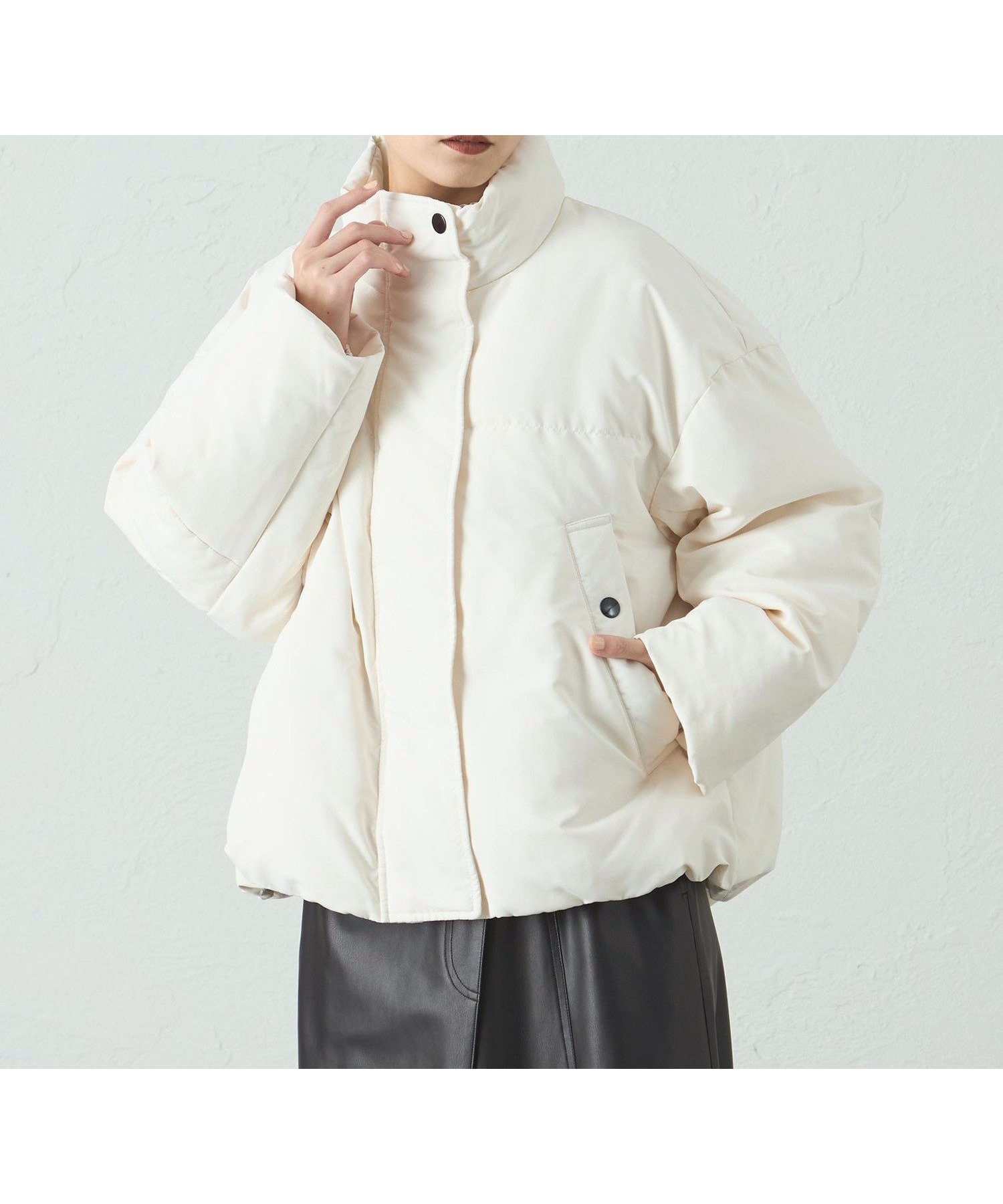 【キャスト/CAST】のミドルダウンコート 人気、トレンドファッション・服の通販 founy(ファニー) 　ファッション　Fashion　レディースファッション　Fashion for Women　アウター　Coat / Outerwear Collection　コート・ロングコート・ピーコート　Long Coats, Peacoats & More　ダウンジャケット・軽量ダウン　Warm & Lightweight Down Jackets　ジャケット　Jacket, Outerwear　スタンド　Stand Collar, Upright Stand　ダウン　Down, Puffer　防寒　Cold Protection, Winter-Ready　ロング　Long, Long-Length　ワイド　Wide, Wide Fit　冬　Winter / This Winter　A/W・秋冬　Autumn/Winter　おすすめ　Recommended / Our Picks　 other-1|ID: prp329100004823952 ipo3291000000035080566