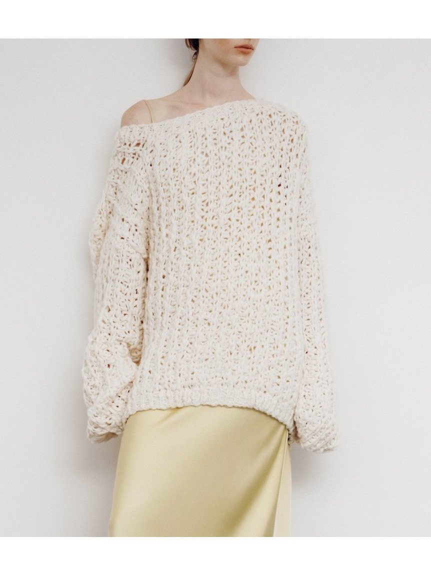 【ミースロエ/MIESROHE】のローゲージハンド畦ニット 人気、トレンドファッション・服の通販 founy(ファニー) 　雑誌掲載アイテム　Magazine Picks & Fashion Features　ファッション雑誌　Fashion Magazines　クラッシィ　CLASSY.　ファッション　Fashion　レディースファッション　Fashion for Women　トップス・カットソー　Cut & Sew Tops　ニット　Knit Tops & Sweaters　2月号　February Issue, Feb. Edition　スマート　Smart, Elegant　ハンド　Hand, Handmade　手編み　Hand-Knitted, Handmade Knit　畦　Ribbed Knit　雑誌　Magazine, Fashion Magazine　 other-1|ID: prp329100004823973 ipo3291000000035080849