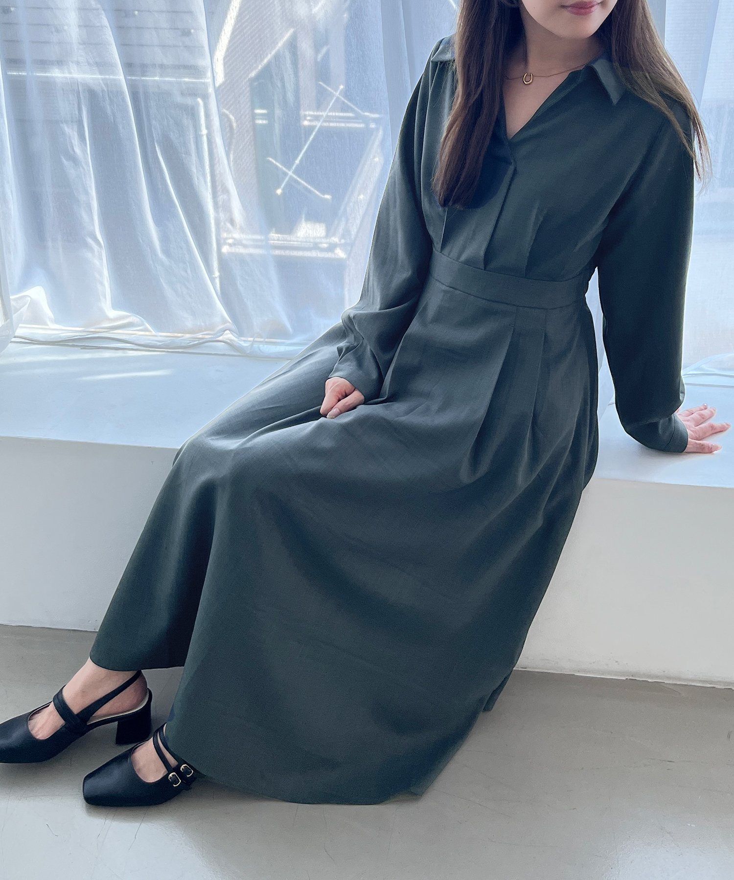 【ミッシュマッシュ/MISCH MASCH】のMM557411 スキッパ-タックワンピース インテリア・キッズ・メンズ・レディースファッション・服の通販 founy(ファニー) 　ファッション　Fashion　レディースファッション　Fashion for Women　ワンピース　Dresses　2025年　2025　2025-2026秋冬・A/W　Autumn/Winter 2025–26 AW25–26　ショート　Short, Short Length　スキッパー　Skipper, Open Collar　フェミニン　Feminine, Girly　ロング　Long, Long-Length　エレガント 上品　Elegant　A/W・秋冬　Autumn/Winter　チャコールグレー|ID: prp329100004823977 ipo3291000000035080880