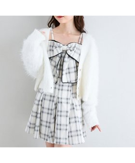 【マジェスティック レゴン/MAJESTIC LEGON】のチェーン付ビッグリボンミニワンピ 人気、トレンドファッション・服の通販 founy(ファニー) ファッション Fashion レディースファッション Fashion for Women ワンピース Dresses カフス Cuff Design シャーリング Shirring, Ruched ダウン Down, Puffer チェーン Chain, Chain Strap フィット Fit, Slim Fit フレア Flare, Flared リボン Ribbon, Bow 楽ちん Easy Fit, Comfortable 再入荷 Restock / Back in Stock エレガント 上品 Elegant |ID:prp329100004823987