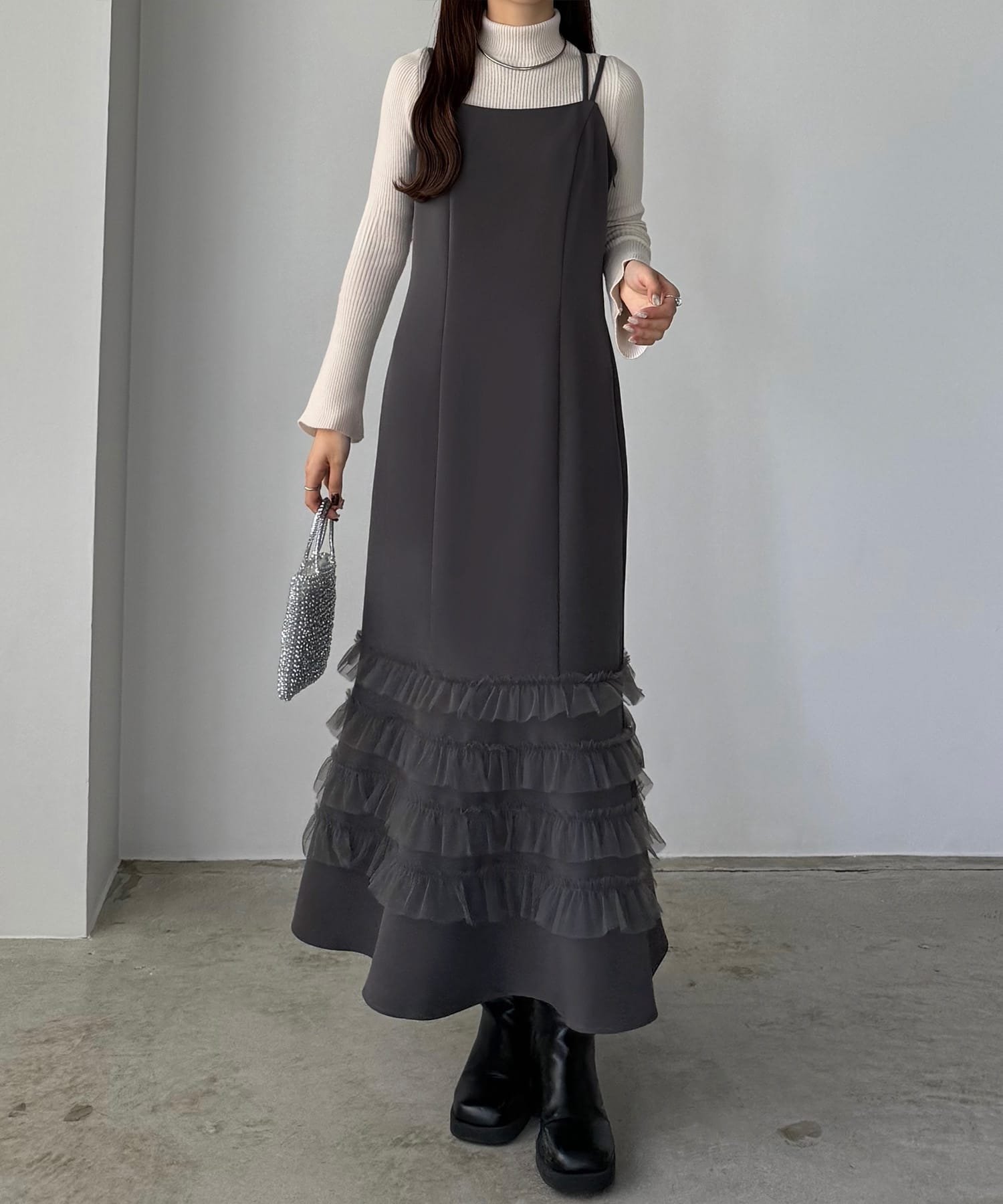 【ジュノア/JUNOAH】のcallautia 裾チュールフリルキャミワンピース(裏地なし) インテリア・キッズ・メンズ・レディースファッション・服の通販 founy(ファニー) 　ファッション　Fashion　レディースファッション　Fashion for Women　ワンピース　Dresses　キャミソールワンピース　Camisole Dresses　チャコール|ID: prp329100004824005 ipo3291000000035081257