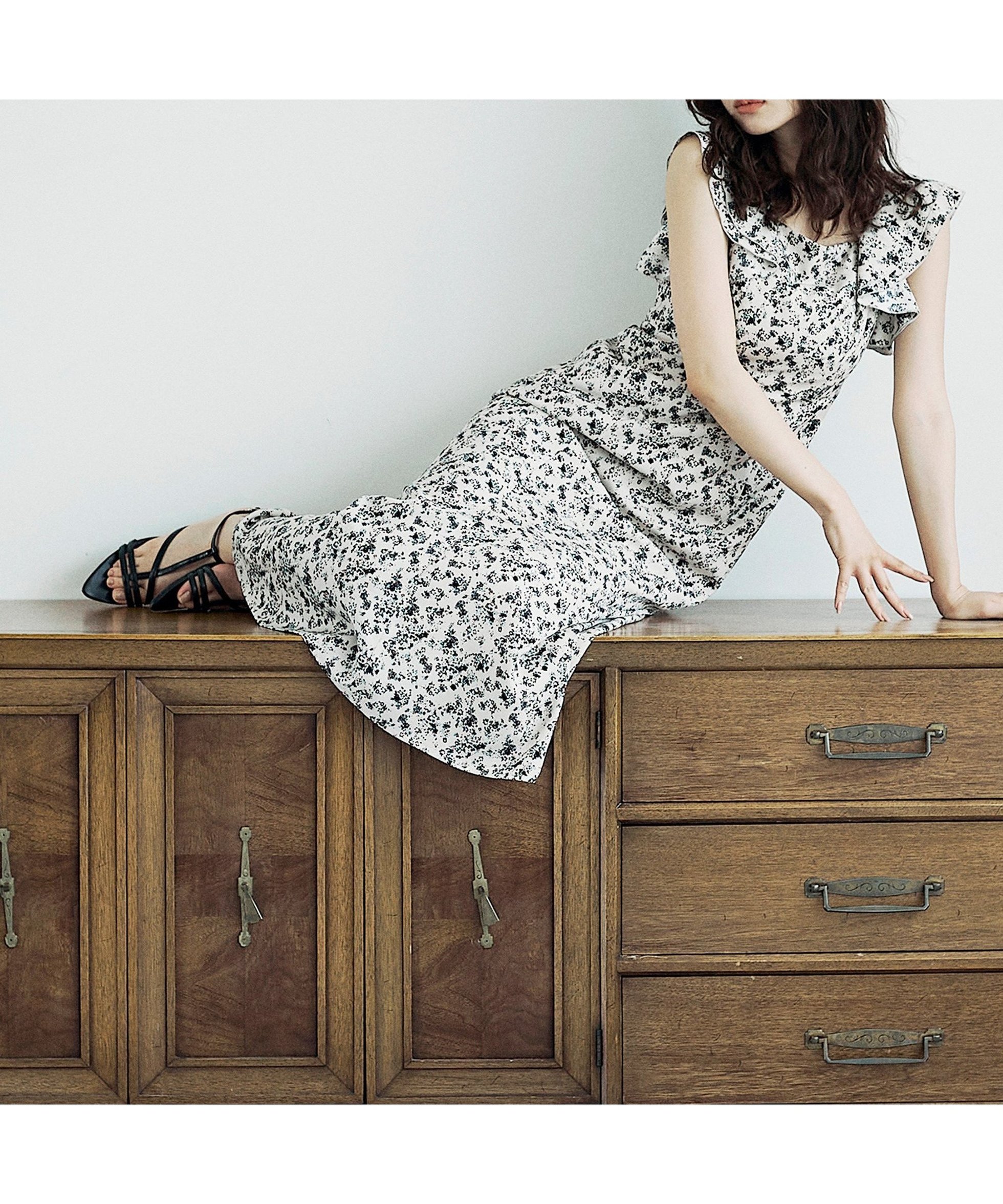 【プロポーション ボディドレッシング/PROPORTION BODY DRESSING】の小花柄レディワンピース インテリア・キッズ・メンズ・レディースファッション・服の通販 founy(ファニー) 　ファッション　Fashion　レディースファッション　Fashion for Women　ワンピース　Dresses　スリム　Slim, Slim Fit　スリーブ　Sleeve, Long Sleeve / Short Sleeve　デコルテ　Décolleté, Neckline　フリル　Frill, Ruffle　リボン　Ribbon, Bow　ベージュ|ID: prp329100004824082 ipo3291000000035082012