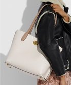 【コーチ/COACH】の【公式】ウィロウ トート カラーブロック 人気、トレンドファッション・服の通販 founy(ファニー) ファッション Fashion レディースファッション Fashion for Women バッグ Bags クラシカル Classical, Vintage-Inspired クラシック Classic, Timeless Style シンプル Simple, Minimal ジップ Zip, Zipper 財布 Wallet, Purse ニューヨーク New York, NYC Style ブロック Block, Solid Block Pattern ポケット Pocket, Pocket Detail ポーチ Pouch, Small Case マグネット Magnet, Magnetic Closure おすすめ Recommended / Our Picks エレガント 上品 Elegant ギフト プレゼント Gift / Present ビジネス 仕事 通勤 Business / Work / Commuting thumbnail WHITE|ID: prp329100004824151 ipo3291000000035082682