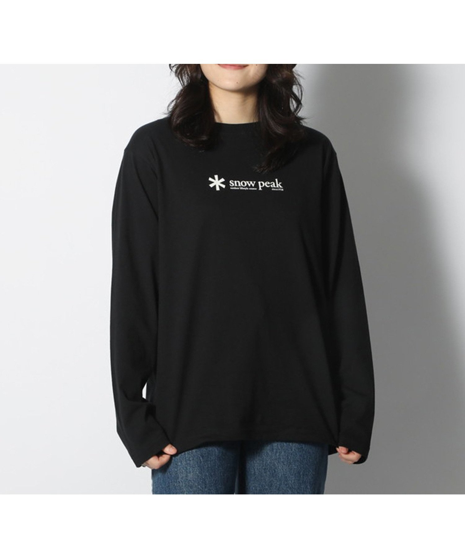 【スノーピーク/SNOW PEAK】のSoft Cotton Logo Long Sleeve T-Shirt インテリア・キッズ・メンズ・レディースファッション・服の通販 founy(ファニー) 　ファッション　Fashion　レディースファッション　Fashion for Women　トップス・カットソー　Cut & Sew Tops　シャツ・ブラウス・オフィスカジュアル　Elegant Blouses & Button-Ups　ロングTシャツ・Tシャツ　Longline T-Shirts & Tees　インナー　Innerwear　春　Spring　カーディガン　Cardigan, Knitwear　シンプル　Simple, Minimal　ジャケット　Jacket, Outerwear　スマート　Smart, Elegant　スリーブ　Sleeve, Long Sleeve / Short Sleeve　パーカー　Hoodie, Parka　フィット　Fit, Slim Fit　ベスト　Vest, Waistcoat　ベーシック　Basic, Essential　ボトム　Bottoms, Lower Wear　羽織　Haori, Light Jacket　ロング　Long, Long-Length　S/S・春夏　SS, Spring/Summer, Warm Season　おすすめ　Recommended / Our Picks　夏　Summer　2025年　2025　2025春夏・S/S　Spring/Summer 2025 SS25　BLACK|ID: prp329100004824166 ipo3291000000035082880