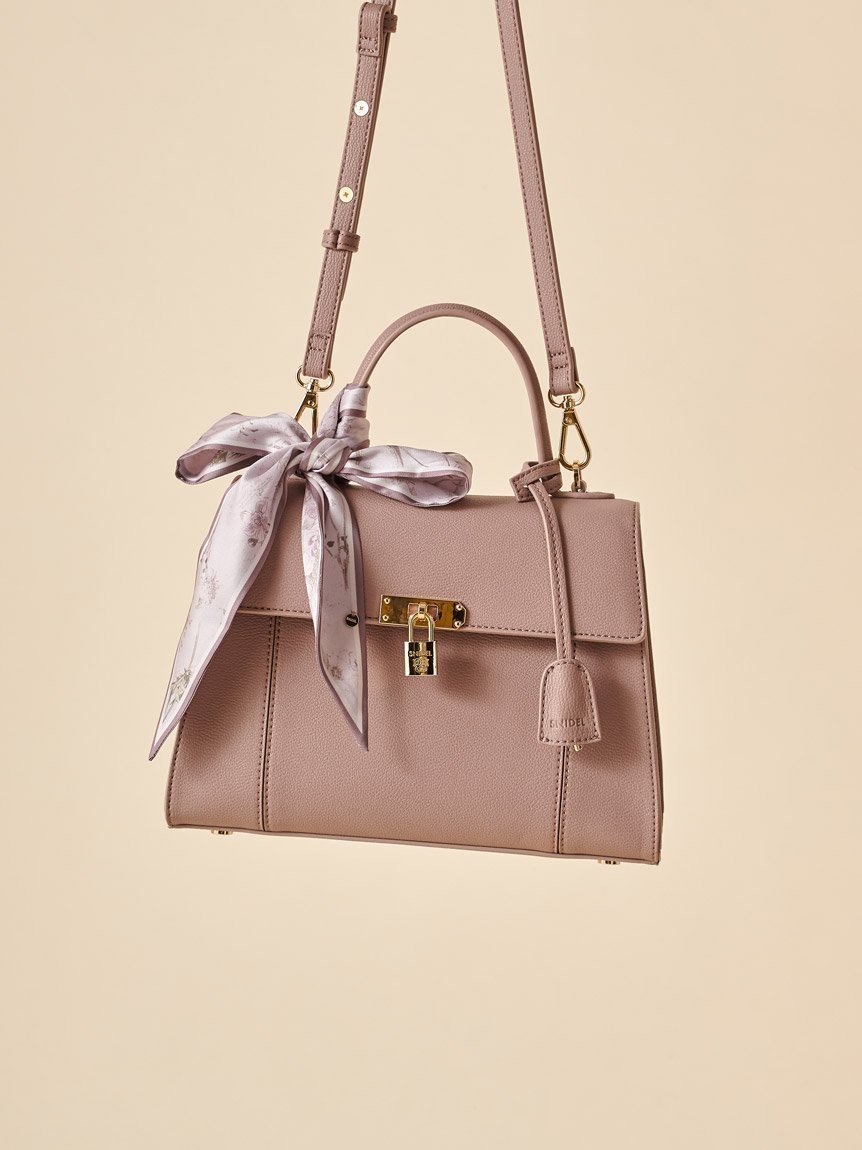 【スナイデル/SNIDEL】のロールカバーパッドロックバッグ インテリア・キッズ・メンズ・レディースファッション・服の通販 founy(ファニー) 　ファッション　Fashion　レディースファッション　Fashion for Women　バッグ　Bags　エレガント 上品　Elegant　クラシカル　Classical, Vintage-Inspired　コンパクト　Compact, Small Size　今季　This Season, Current Season　スカーフ　Scarf, Neckwear　スマート　Smart, Elegant　フェイクレザー　Faux Leather, PU Leather　フラップ　Flap, Flap Pocket　ポケット　Pocket, Pocket Detail　マグネット　Magnet, Magnetic Closure　楽ちん　Easy Fit, Comfortable　PNK[066]|ID: prp329100004824183 ipo3291000000035083088