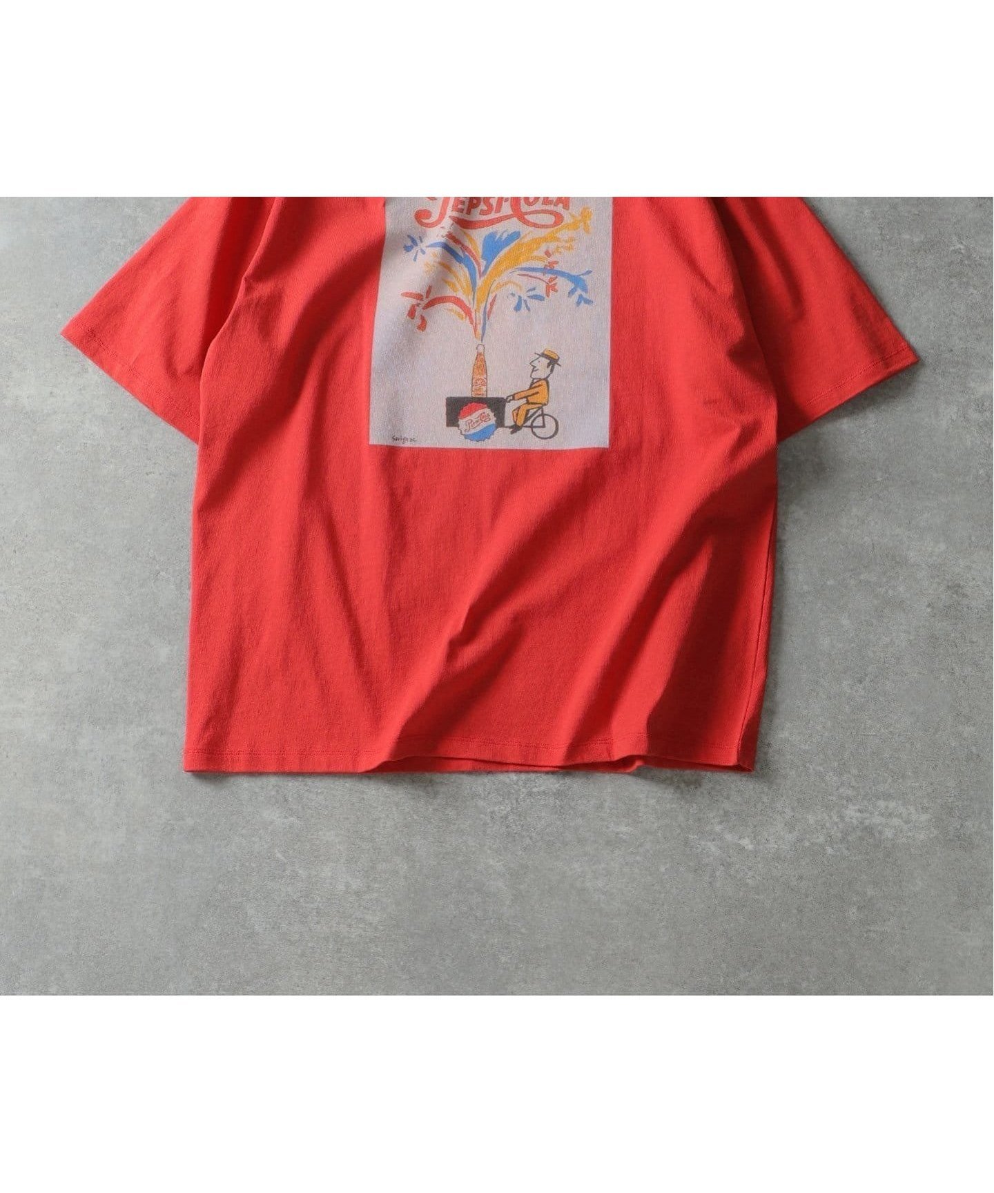 【フォーワンセブン エディフィス/417 EDIFICE】の《追加》SAVIGNAC 別注 French Company プリントTシャツ 2 インテリア・キッズ・メンズ・レディースファッション・服の通販 founy(ファニー) 　ファッション　Fashion　レディースファッション　Fashion for Women　トップス・カットソー　Cut & Sew Tops　シャツ・ブラウス・オフィスカジュアル　Elegant Blouses & Button-Ups　ロングTシャツ・Tシャツ　Longline T-Shirts & Tees　イタリア　Italy　シンプル　Simple, Minimal　フランス　France, French　プリント　Print, Printed Pattern　別注　Limited Edition, Custom Order　レッド|ID: prp329100004824190 ipo3291000000035083165