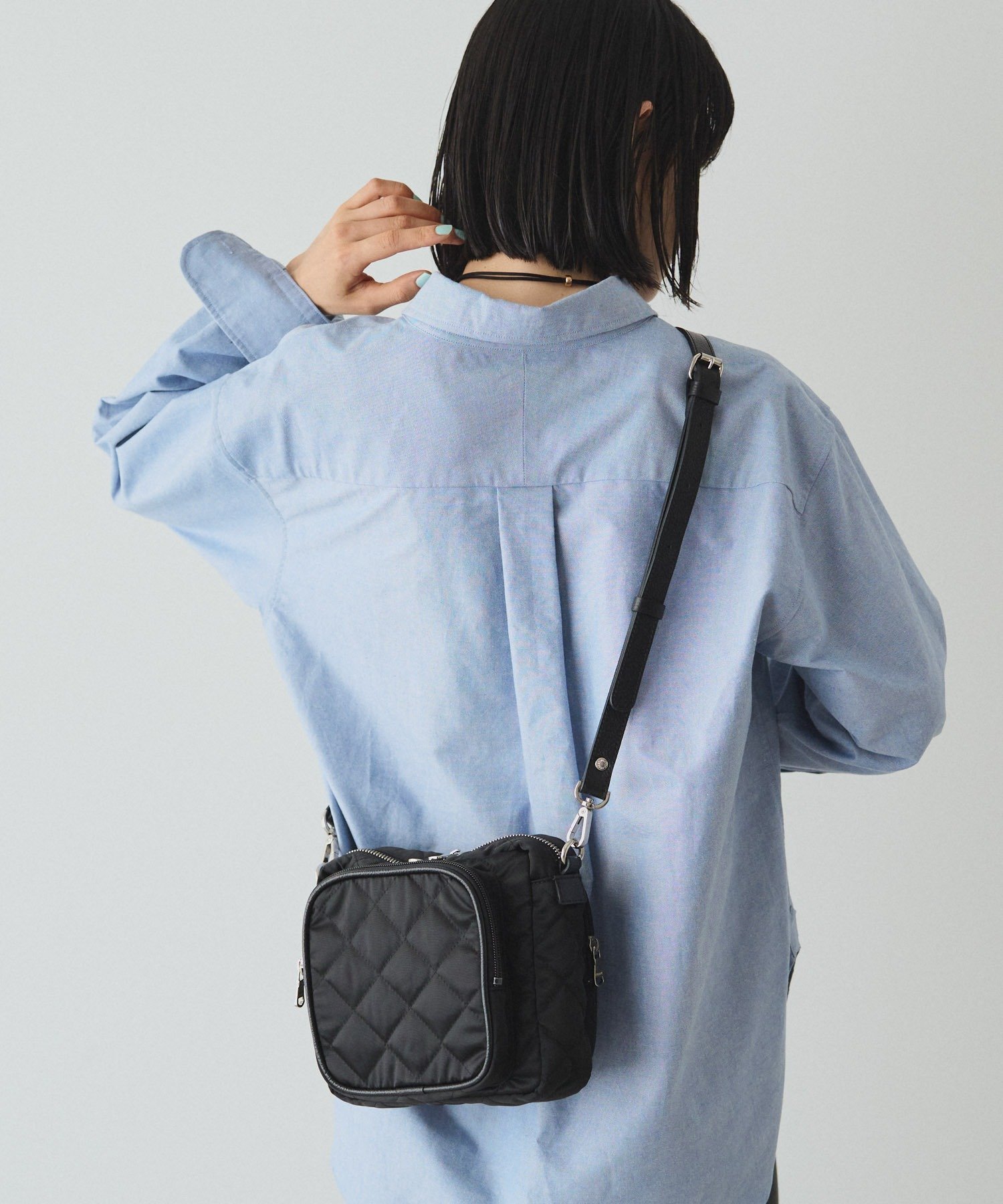 【ラシット/russet】のキルティングスクエアショルダーバッグ インテリア・キッズ・メンズ・レディースファッション・服の通販 founy(ファニー) 　ファッション　Fashion　レディースファッション　Fashion for Women　バッグ　Bags　キルティング　Quilted, Quilting　コンパクト　Compact, Small Size　サテン　Satin, Glossy Fabric　シンプル　Simple, Minimal　スクエア　Square, Square Shape　ダブル　Double, Double-Breasted　時計　Watch, Wristwatch　フロント　Front, Front Design　ポケット　Pocket, Pocket Detail　ラップ　Wrap, Wrap Design　日本製　Made In Japan　旅行　Travel　エレガント 上品　Elegant　2025年　2025　2025-2026秋冬・A/W　Autumn/Winter 2025–26 AW25–26　ブラック|ID: prp329100004824316 ipo3291000000035115293