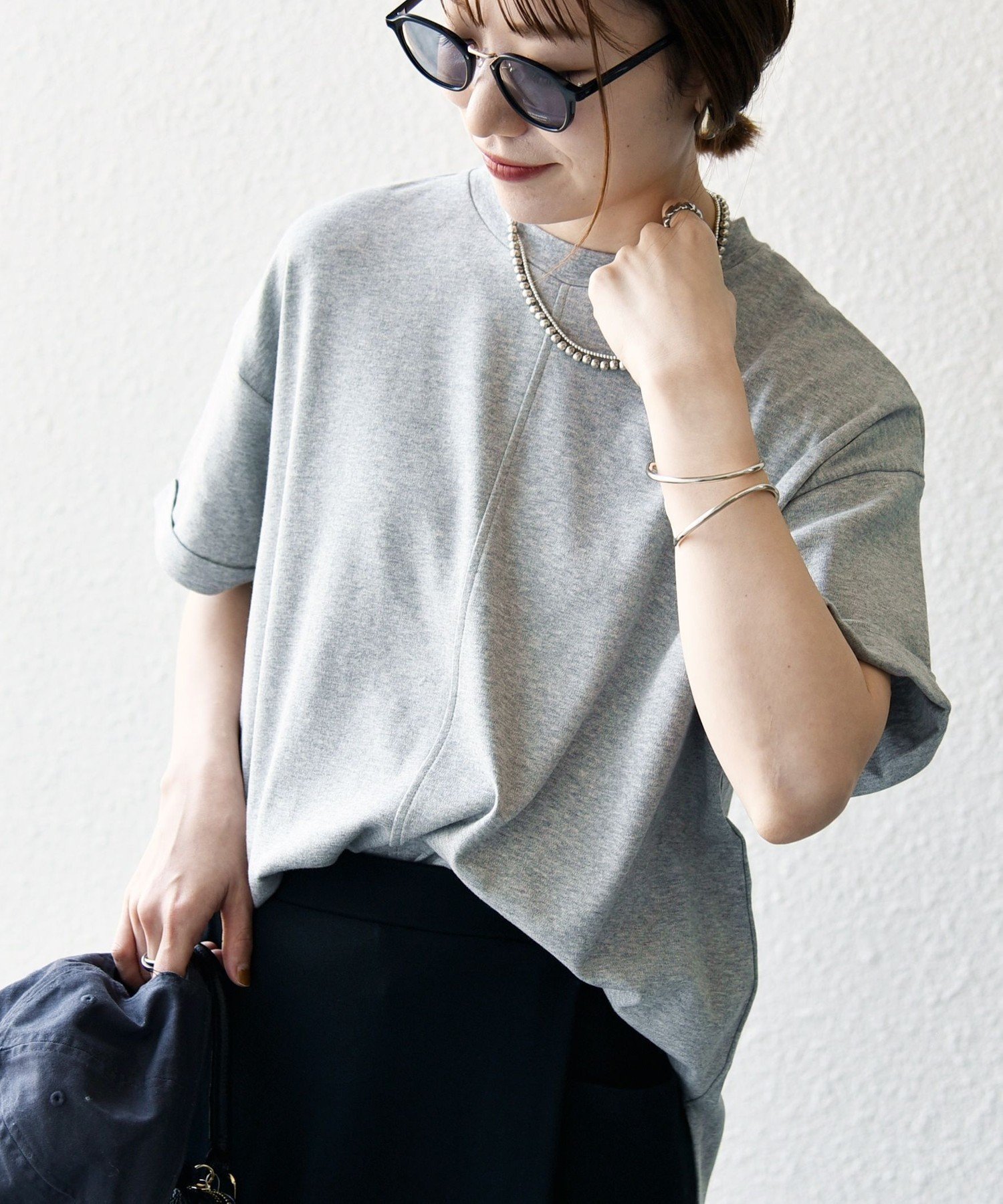 【シップス フォー ウィメン/SHIPS】のSHIPS any 接触冷感/汗染み防止加工/洗濯機可能 スリット ルーズ チュニック TEE インテリア・キッズ・メンズ・レディースファッション・服の通販 founy(ファニー) 　ファッション　Fashion　レディースファッション　Fashion for Women　トップス・カットソー　Cut & Sew Tops　洗える　Machine Washable　スリット　Slit, Slit Detail　チュニック　Tunic, Long Top　バランス　Balance, Style Balance　フロント　Front, Front Design　ルーズ　Loose, Oversized　ロング　Long, Long-Length　ワイド　Wide, Wide Fit　2025年　2025　2025-2026秋冬・A/W　Autumn/Winter 2025–26 AW25–26　ライトグレー|ID: prp329100004824364 ipo3291000000035085871