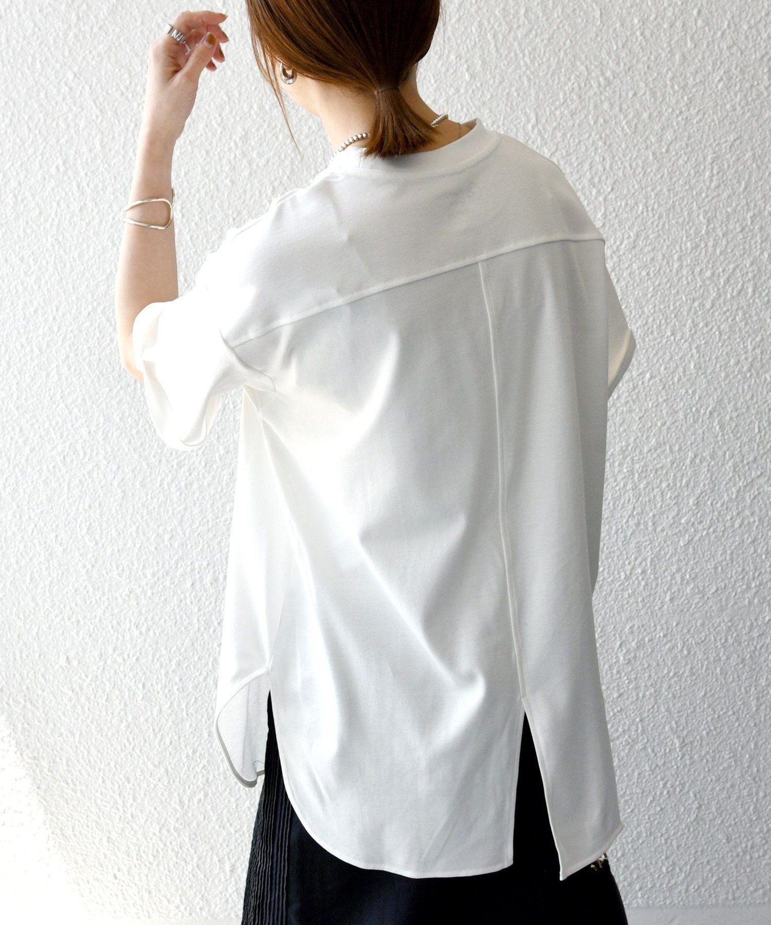 【シップス フォー ウィメン/SHIPS】のSHIPS any 接触冷感/汗染み防止加工/洗濯機可能 スリット ルーズ チュニック TEE インテリア・キッズ・メンズ・レディースファッション・服の通販 founy(ファニー) 　ファッション　Fashion　レディースファッション　Fashion for Women　トップス・カットソー　Cut & Sew Tops　洗える　Machine Washable　スリット　Slit, Slit Detail　チュニック　Tunic, Long Top　バランス　Balance, Style Balance　フロント　Front, Front Design　ルーズ　Loose, Oversized　ロング　Long, Long-Length　ワイド　Wide, Wide Fit　2025年　2025　2025-2026秋冬・A/W　Autumn/Winter 2025–26 AW25–26　ホワイト|ID: prp329100004824364 ipo3291000000035085873