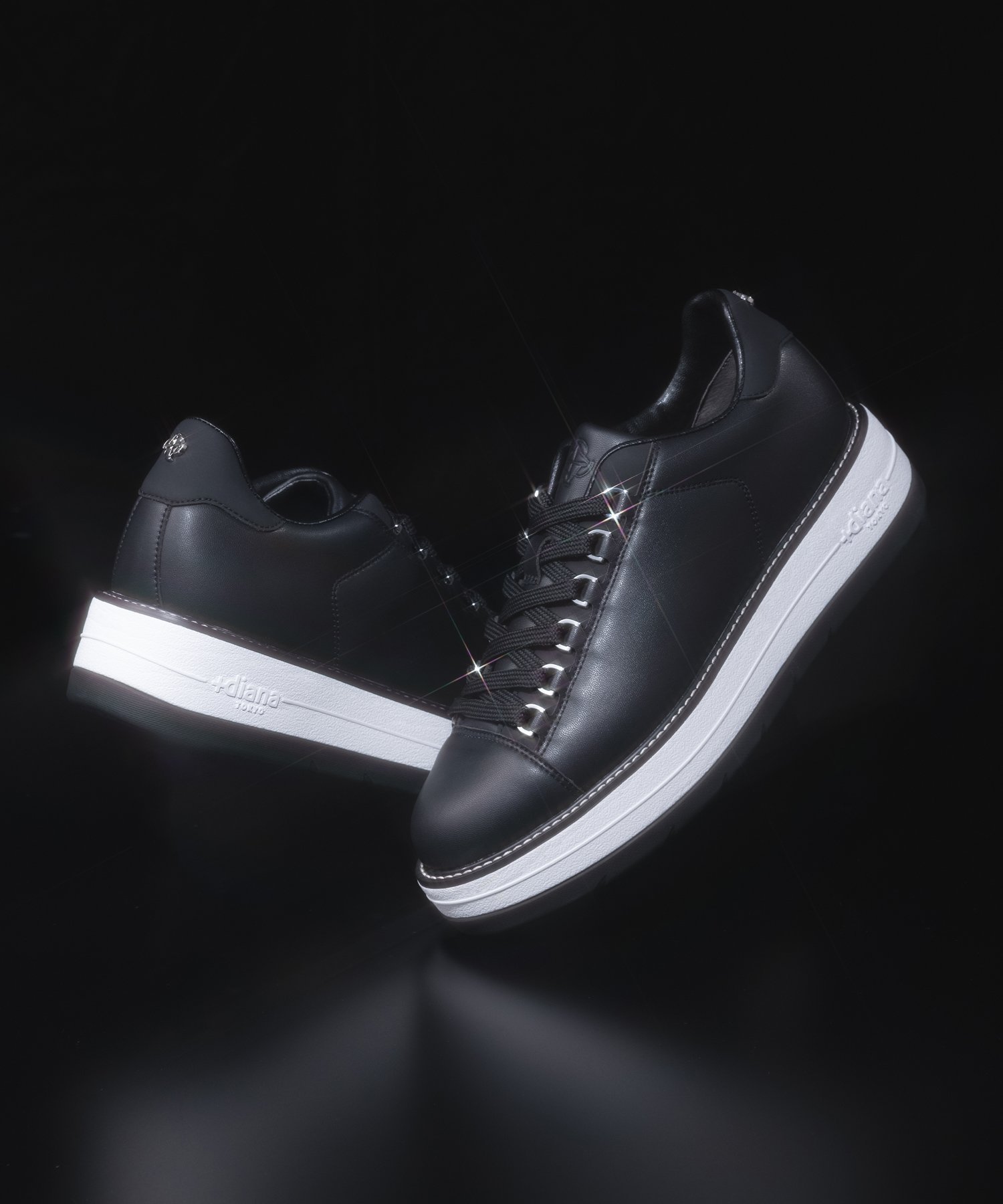 【プラスダイアナ/plus diana】の【Premiumline】 レースアップスニーカー 人気、トレンドファッション・服の通販 founy(ファニー) 　ファッション　Fashion　レディースファッション　Fashion for Women　クッション　Cushion, Throw Pillow　クラシカル　Classical, Vintage-Inspired　軽量　Lightweight, Ultra Light　シューズ　Shoes, Footwear　スニーカー　Sneakers, Trainers　スマート　Smart, Elegant　プレミアム　Premium, High-End　マニッシュ　Mannish, Boyish　モチーフ　Motif, Design Theme　再入荷　Restock / Back in Stock　日本製　Made In Japan　エレガント 上品　Elegant　新作・新入荷　New Arrivals / New In　 other-1|ID: prp329100004824432 ipo3291000000035086546