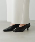 【アダム エ ロペ/ADAM ET ROPE'】の【EMOELLE】スクエアレザーパンプス 人気、トレンドファッション・服の通販 founy(ファニー) ファッション Fashion レディースファッション Fashion for Women カッティング Cutting Detail シューズ Shoes, Footwear トレンド Trend, Trending Now フォルム Silhouette, Form ライニング Inner Lining, Inner Fabric, Lined リアル Real, Realistic A/W・秋冬 Autumn/Winter おすすめ Recommended / Our Picks エレガント 上品 Elegant 2026年 2026 thumbnail ブラック(01)|ID: prp329100004824436 ipo3291000000035086609