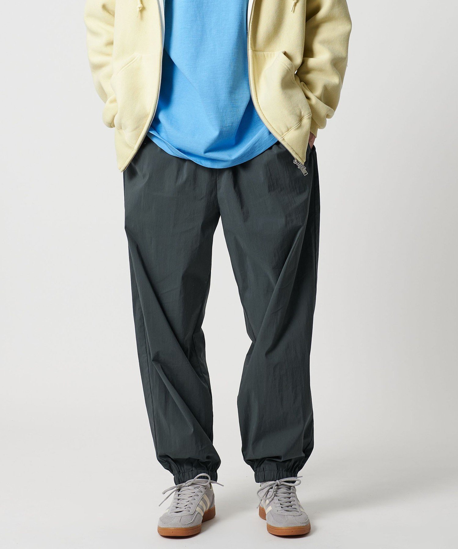 【シテン/CITEN】のCITEN イージートラックパンツ インテリア・キッズ・メンズ・レディースファッション・服の通販 founy(ファニー) 　ファッション　Fashion　レディースファッション　Fashion for Women　パンツ　Pants & Trousers　イエロー　Yellow　スピンドル　Spindle, Drawcord　タイプライター　Typewriter Fabric, Crisp Cotton　定番　Standard, Basic Item　フィット　Fit, Slim Fit　ブラウジング　Blouson Silhouette, Cinched Waist　プレーン　Plain, Simple　ボーダー　Border, Stripe　半袖　Short Sleeve, Half Sleeve　ワンポイント　One Point, Statement Accent　A/W・秋冬　Autumn/Winter　DK.GRAY|ID: prp329100004824447 ipo3291000000035086739