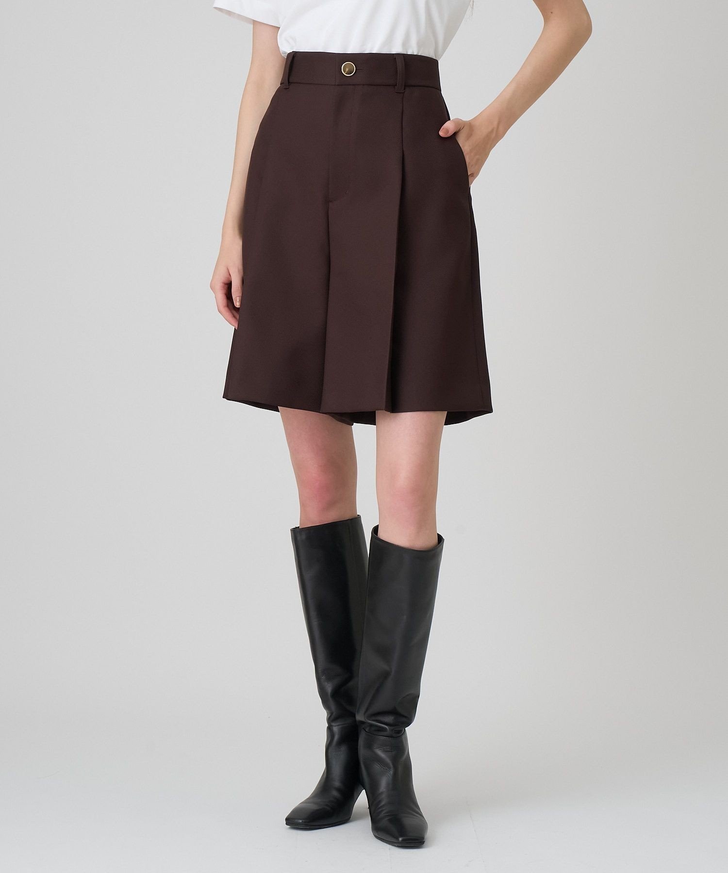 【アナイ/ANAYI】のブライトツイルハーフパンツ 人気、トレンドファッション・服の通販 founy(ファニー) 　ファッション　Fashion　レディースファッション　Fashion for Women　パンツ　Pants & Trousers　ショートパンツ・ハーフパンツ　High-Waisted & Relaxed Shorts　秋　Autumn　サンダル　Sandals, Summer Shoes　スマート　Smart, Elegant　ツイル　Twist, Twisted Detail　ハーフ　Half, Half-Length　バランス　Balance, Style Balance　フロント　Front, Front Design　A/W・秋冬　Autumn/Winter　再入荷　Restock / Back in Stock　エレガント 上品　Elegant　 other-1|ID: prp329100004824485 ipo3291000000035086974