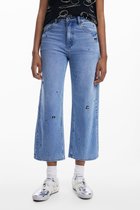 【デシグアル/Desigual】のミッキーマウス刺繍 ハートアップリケ キュロットデニムパンツ ディズニー 人気、トレンドファッション・服の通販 founy(ファニー) ファッション Fashion レディースファッション Fashion for Women スカート Skirts パンツ Pants & Trousers デニムパンツ・ジーンズ・美脚デニム Denim Jeans & Pants カラフル Colorful Design キュロット Culottes, Wide Shorts コレクション Collection, Seasonal Line サンダル Sandals, Summer Shoes シンプル Simple, Minimal スウェット / スエット Sweatshirt, Sweatwear スニーカー Sneakers, Trainers デニム Denim, Jeans Material トレンド Trend, Trending Now バランス Balance, Style Balance パターン Pattern, Design Print フロント Front, Front Design プリント Print, Printed Pattern ポケット Pocket, Pocket Detail モチーフ Motif, Design Theme リラックス Relax, Relaxed Fit ワイド Wide, Wide Fit おすすめ Recommended / Our Picks thumbnail ブルー/5053|ID: prp329100004824499 ipo3291000000035087086