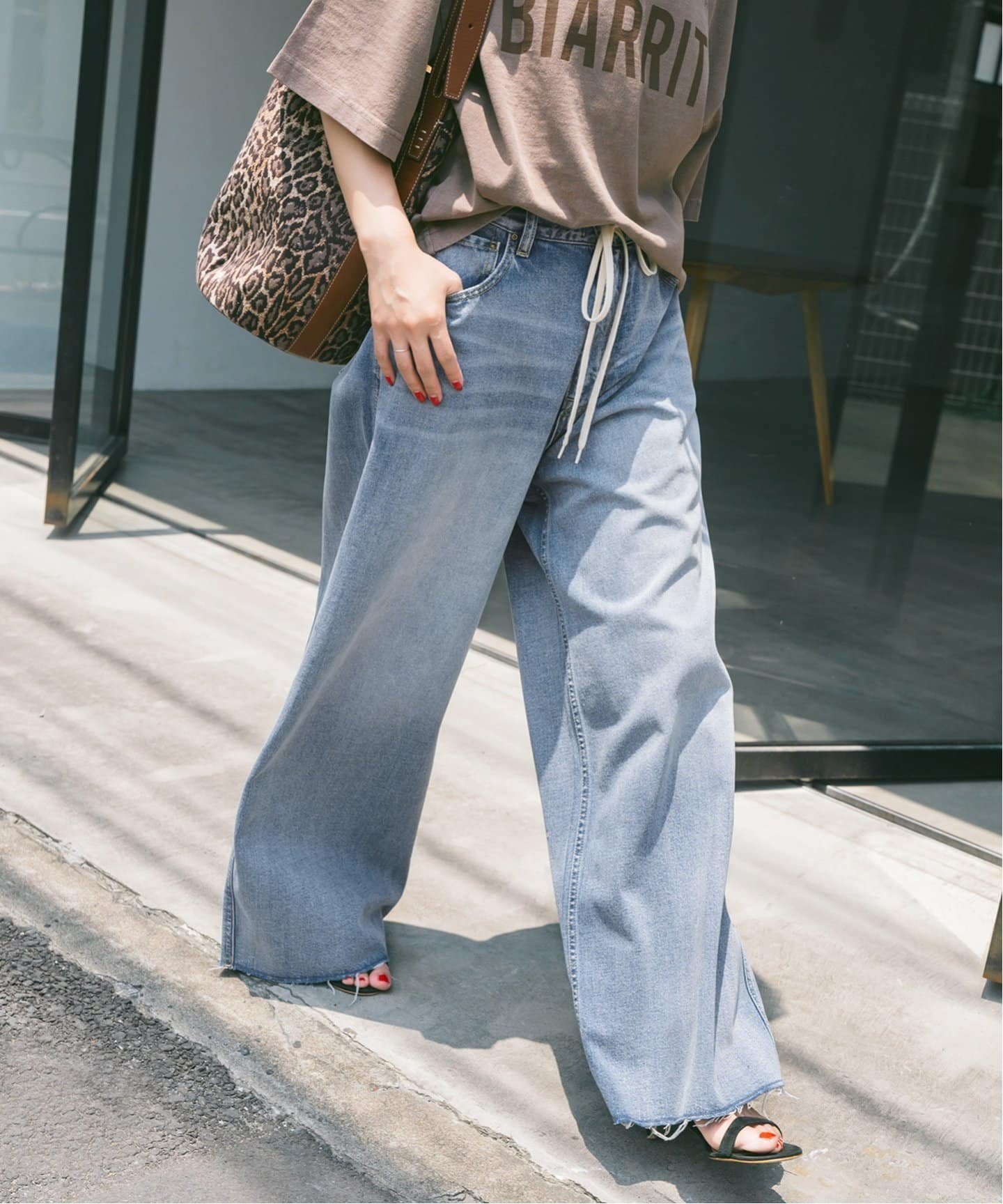 【スピック&スパン/Spick & Span】の5 1/2 SOFT DRAWSTRINGDENIM 人気、トレンドファッション・服の通販 founy(ファニー) 　ファッション　Fashion　レディースファッション　Fashion for Women　ギャザー　Gathered, Ruffled　コレクション　Collection, Seasonal Line　デニム　Denim, Jeans Material　トレンド　Trend, Trending Now　ドレープ　Drape, Draping Fabric　 other-1|ID: prp329100004824512 ipo3291000000035087269