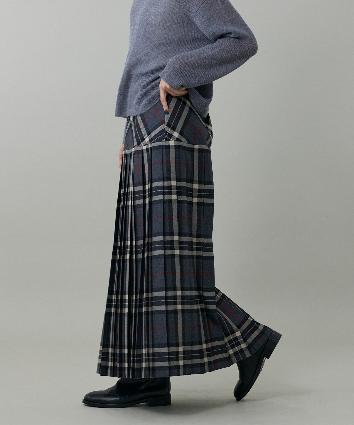 【イネド/INED】のヨーク切り替えスカート《O neil of Dublin》 インテリア・キッズ・メンズ・レディースファッション・服の通販 founy(ファニー) ファッション Fashion レディースファッション Fashion for Women スカート Skirts キルト Quilt, Quilted Fabric スマート Smart, Elegant スリット Slit, Slit Detail バランス Balance, Style Balance ミドル Middle Length, Mid Height ヨーク Yoke, Yoke Design グレー|ID: prp329100004824517 ipo3291000000035087330