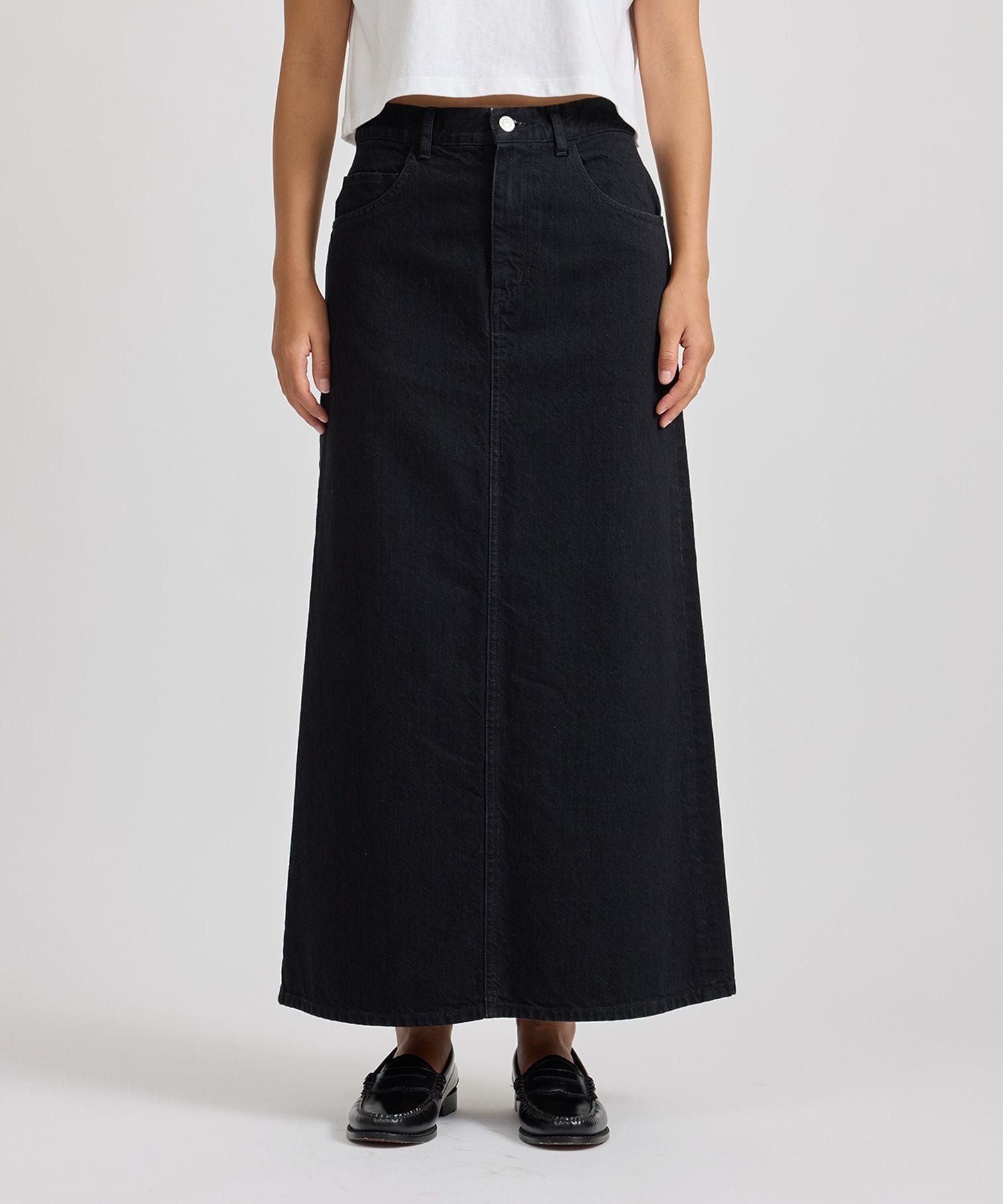 【サタデイズ ニューヨークシティ/SATURDAYS NYC】のLinh Denim Long Skirt 人気、トレンドファッション・服の通販 founy(ファニー) 　ファッション　Fashion　レディースファッション　Fashion for Women　スカート　Skirts　ロングスカート　Long Skirts / Maxi & Midi Skirts　デニム　Denim, Jeans Material　パッチ　Patch, Appliqué　ロング　Long, Long-Length　日本製　Made In Japan　 other-1|ID: prp329100004824544 ipo3291000000035087722