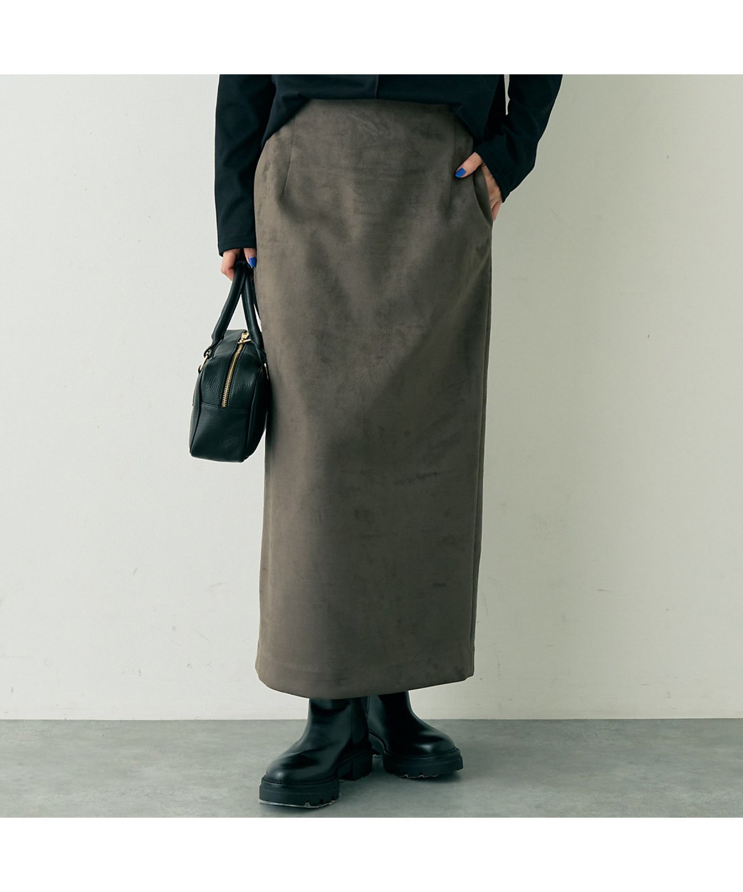 【ルージュヴィフラクレ/Rouge vif la cle】のフェイクスウェードストレッチタイトスカート/ナロースカート 人気、トレンドファッション・服の通販 founy(ファニー) 　ファッション　Fashion　レディースファッション　Fashion for Women　スカート　Skirts　シューズ　Shoes, Footwear　ショート　Short, Short Length　シンプル　Simple, Minimal　スウェット / スエット　Sweatshirt, Sweatwear　ストレッチ　Stretch, Stretchy Fabric　スニーカー　Sneakers, Trainers　スリット　Slit, Slit Detail　フラット　Flat, Flat Shoes　フロント　Front, Front Design　ポケット　Pocket, Pocket Detail　ミドル　Middle Length, Mid Height　ロング　Long, Long-Length　エレガント 上品　Elegant　 other-1|ID: prp329100004824567 ipo3291000000035088021