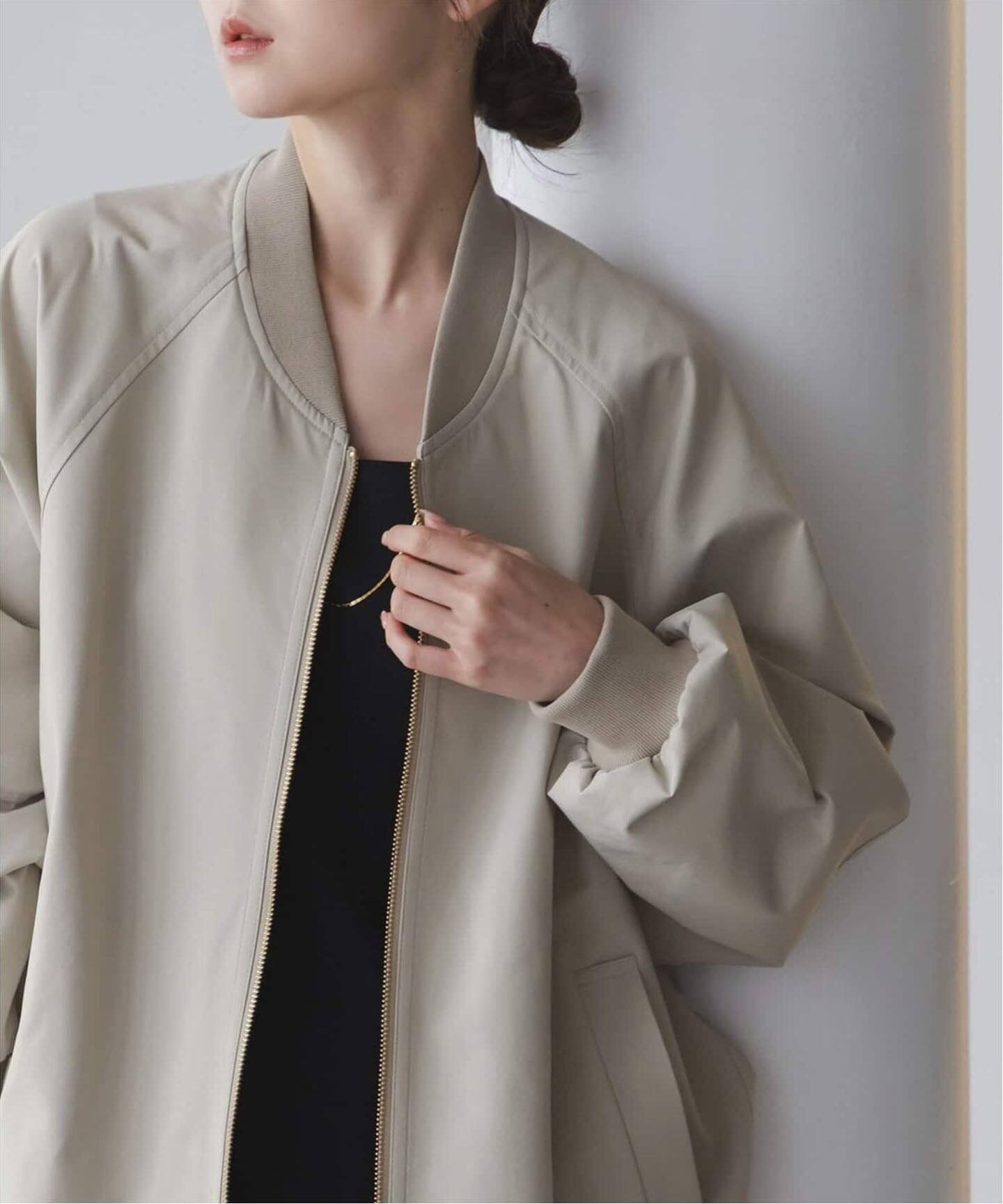 【ノーブル / スピック&スパン/NOBLE / Spick & Span】の《26SS先行 》ハイツイストダブルクロスMA-1ブルゾン インテリア・キッズ・メンズ・レディースファッション・服の通販 founy(ファニー) 　ファッション　Fashion　レディースファッション　Fashion for Women　アウター　Coat / Outerwear Collection　ブルゾンジャケット・スポーティアウター　Blouson Jackets　MA-1ジャケット　MA-1 Bomber Jackets / Flight Jackets　2026年　2026　シンプル　Simple, Minimal　ジップ　Zip, Zipper　ダブル　Double, Double-Breasted　フロント　Front, Front Design　ブルゾン　Blouson, Bomber Jacket　エレガント 上品　Elegant　カーキ|ID: prp329100004824608 ipo3291000000035088583