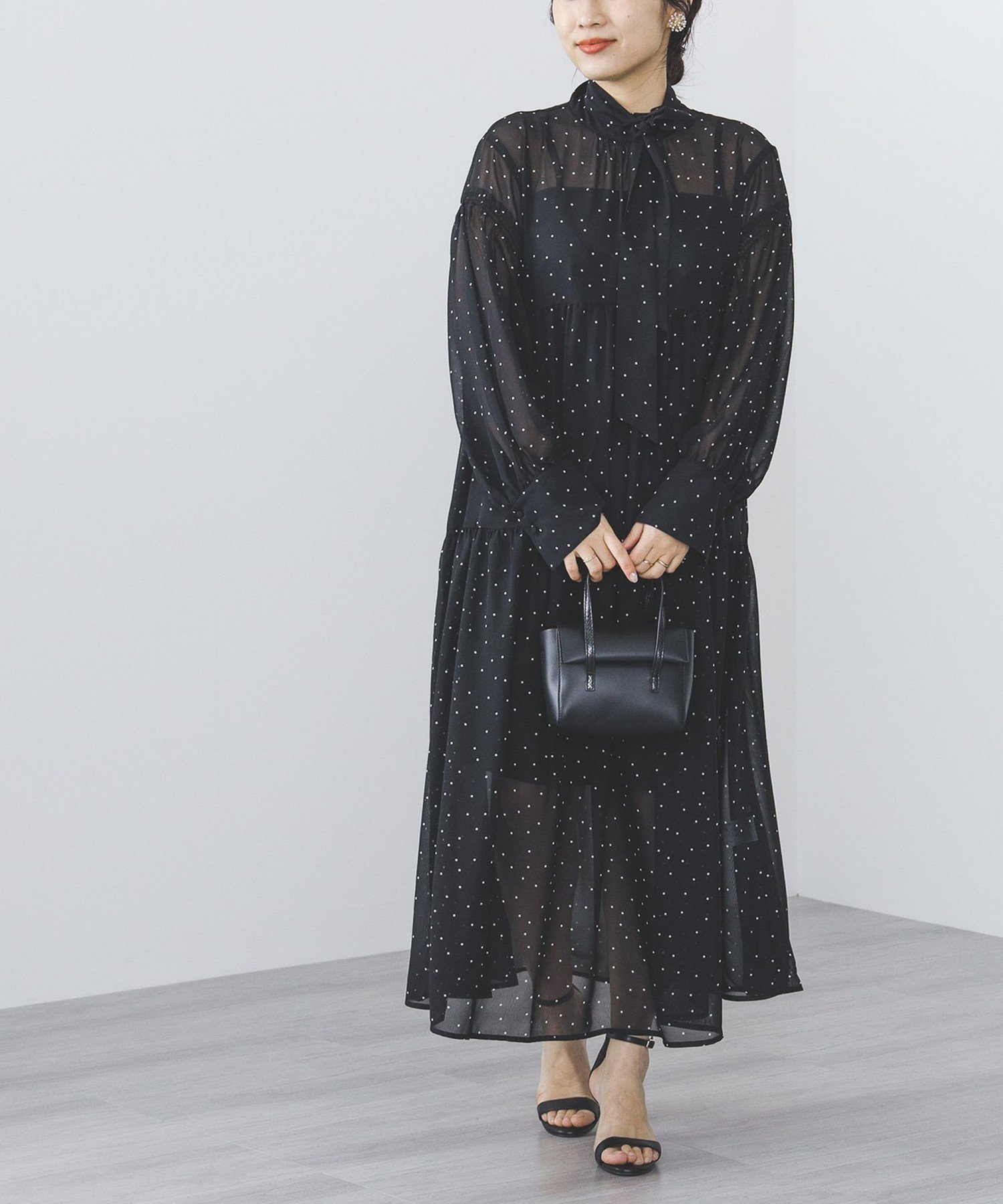 【ビームス ウイメン/BEAMS】のBEAMS HEART / 柄2WAY ワンピース インテリア・キッズ・メンズ・レディースファッション・服の通販 founy(ファニー) 　ファッション　Fashion　レディースファッション　Fashion for Women　ワンピース　Dresses　インナー　Innerwear　カラフル　Colorful Design　シフォン　Chiffon, Lightweight Fabric　スタンド　Stand Collar, Upright Stand　フレア　Flare, Flared　プリント　Print, Printed Pattern　ペチコート　Petticoat, Underskirt　NAVYDOT|ID: prp329100004824629 ipo3291000000035089042