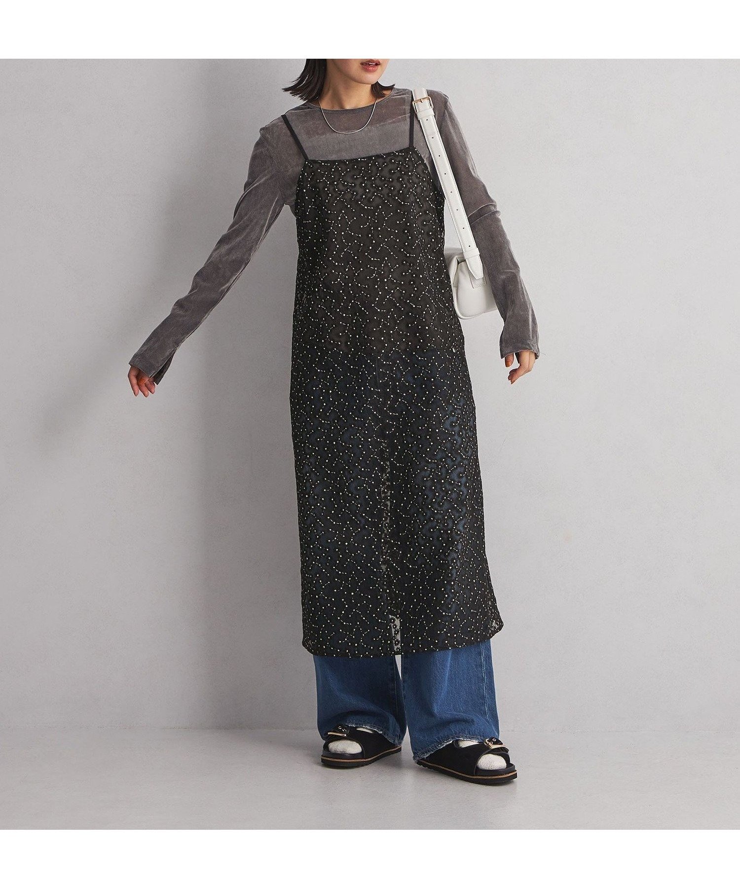 【ユナイテッドアローズ/UNITED ARROWS】のat ease シアー エンブロイダリ- キャミワンピース インテリア・キッズ・メンズ・レディースファッション・服の通販 founy(ファニー) 　ファッション　Fashion　レディースファッション　Fashion for Women　ワンピース　Dresses　キャミソールワンピース　Camisole Dresses　秋　Autumn　キャミワンピース　Cami Dress, Slip Dress　クール　Cool, Chic　シアー　Sheer, See-Through　シンプル　Simple, Minimal　チュール　Tulip, Tulip Motif　デニム　Denim, Jeans Material　定番　Standard, Basic Item　ベーシック　Basic, Essential　ロング　Long, Long-Length　アウトレット　Outlet / Clearance　おすすめ　Recommended / Our Picks　BLACK|ID: prp329100004824693 ipo3291000000035090216