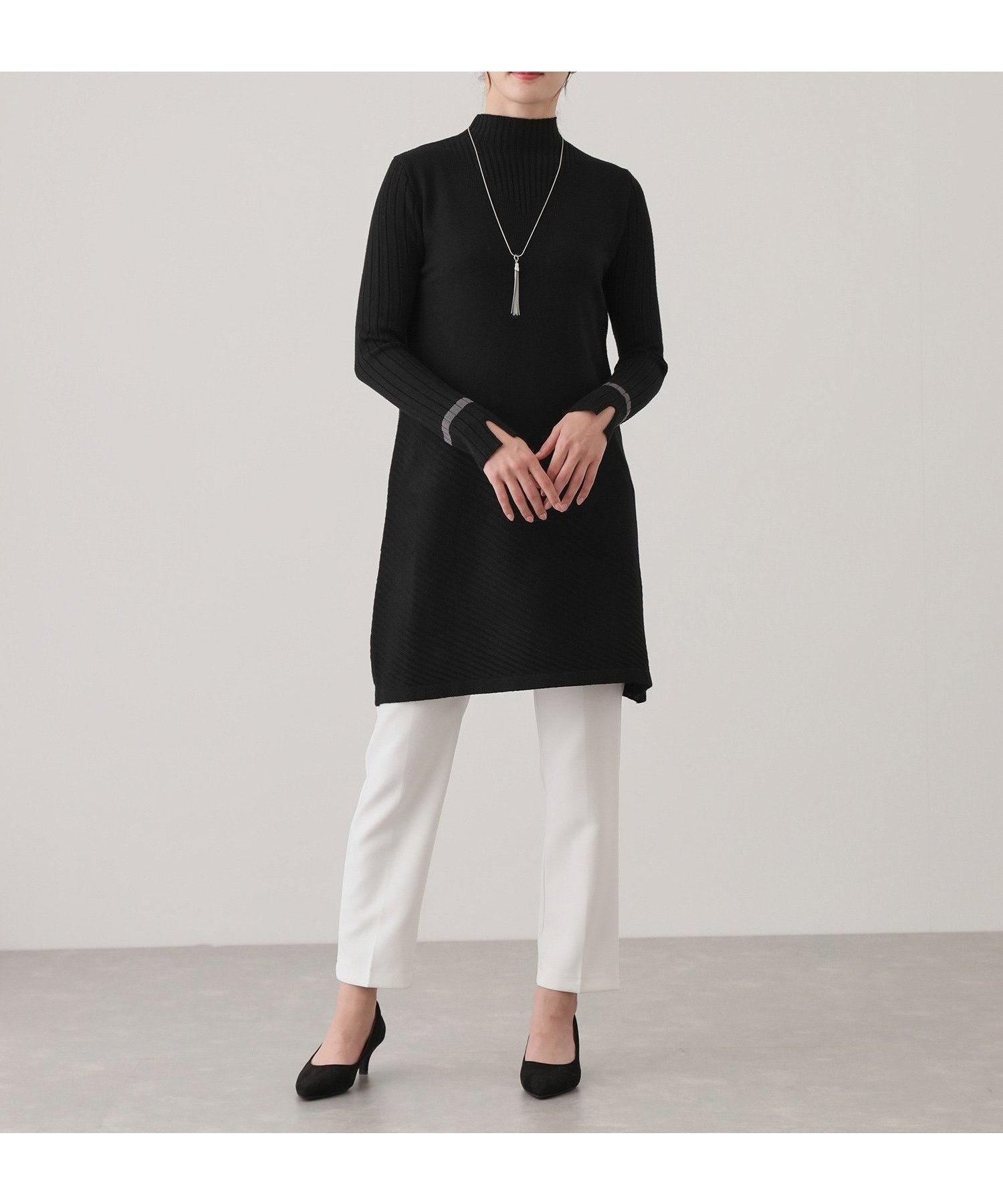 【ジャイロ/JAYRO】の袖口ワンポイントニットワンピ-ス 人気、トレンドファッション・服の通販 founy(ファニー) 　ファッション　Fashion　レディースファッション　Fashion for Women　ワンピース　Dresses　ニットワンピース　Knit Dresses　おすすめ　Recommended / Our Picks　アシンメトリー　Asymmetrical Style　ジャケット　Jacket, Outerwear　チュニック　Tunic, Long Top　ブルゾン　Blouson, Bomber Jacket　ボトム　Bottoms, Lower Wear　ポケット　Pocket, Pocket Detail　冬　Winter / This Winter　A/W・秋冬　Autumn/Winter　 other-1|ID: prp329100004824702 ipo3291000000035090446