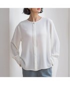 【ラ エフ/Laf…】のメランジツイルノーカラーブラウス 人気、トレンドファッション・服の通販 founy(ファニー) ファッション Fashion レディースファッション Fashion for Women トップス・カットソー Cut & Sew Tops シャツ・ブラウス・オフィスカジュアル Elegant Blouses & Button-Ups 秋 Autumn カーディガン Cardigan, Knitwear 吸水 Absorbent, Quick-Dry ジャケット Jacket, Outerwear ストレッチ Stretch, Stretchy Fabric 定番 Standard, Basic Item パウダー Powder, Soft Tone リラックス Relax, Relaxed Fit A/W・秋冬 Autumn/Winter 2025年 2025 2025-2026秋冬・A/W Autumn/Winter 2025–26 AW25–26 thumbnail ホワイト|ID: prp329100004824717 ipo3291000000035090586