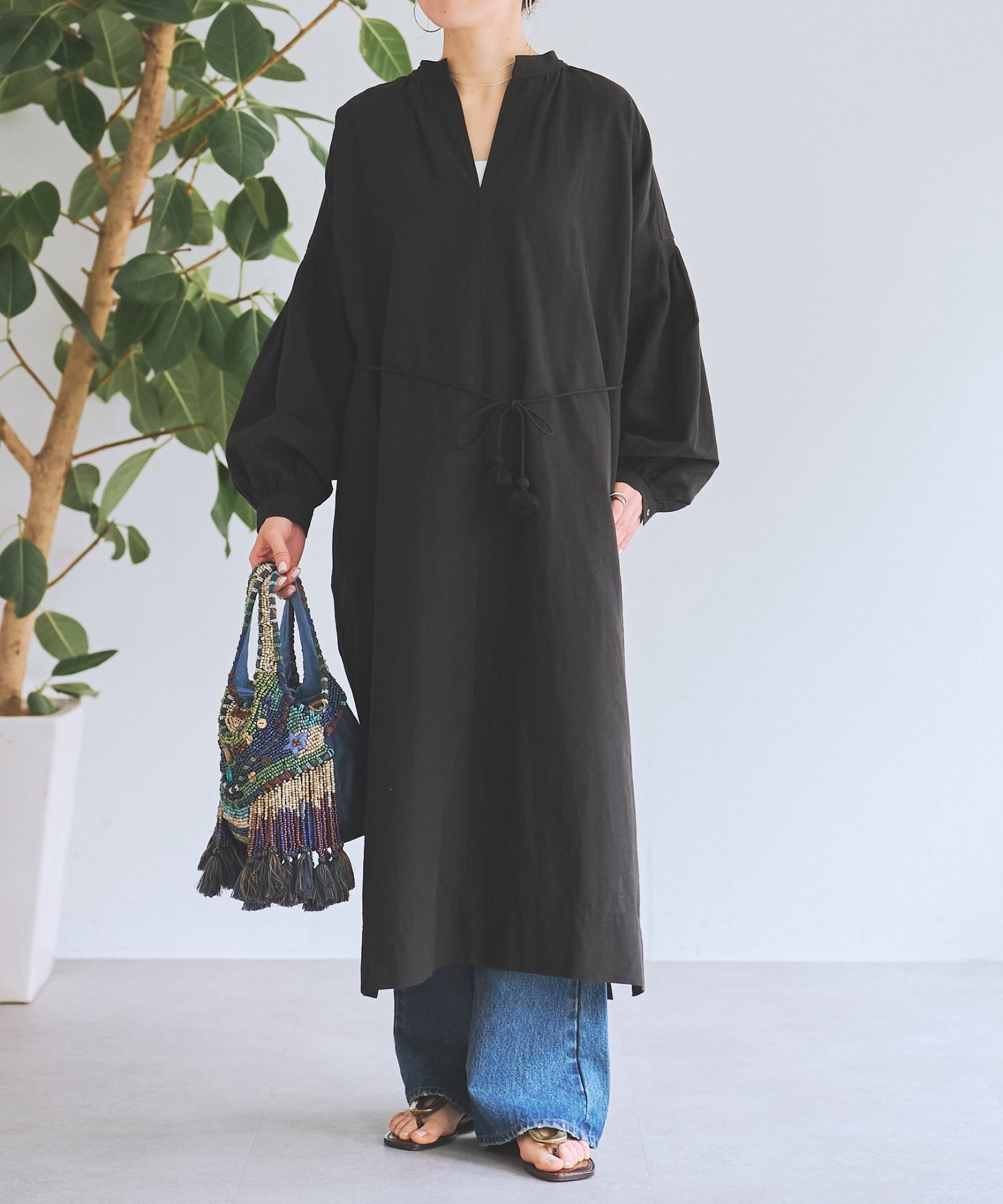 【ビアズリー/BEARDSLEY】のコットンリネンロングワンピース 人気、トレンドファッション・服の通販 founy(ファニー) 　ファッション　Fashion　レディースファッション　Fashion for Women　ワンピース　Dresses　インナー　Innerwear　スリット　Slit, Slit Detail　タッセル　Tassel, Fringe　ポケット　Pocket, Pocket Detail　リボン　Ribbon, Bow　ロング　Long, Long-Length　再入荷　Restock / Back in Stock　おすすめ　Recommended / Our Picks　 other-1|ID: prp329100004824733 ipo3291000000035112510