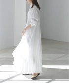 【ノーブル / スピック&スパン/NOBLE / Spick & Span】のプリーツシャツワンピース 人気、トレンドファッション・服の通販 founy(ファニー) ファッション Fashion レディースファッション Fashion for Women ワンピース Dresses シャツワンピース / 1枚で着映えコーデ Shirt Dresses エレガント 上品 Elegant ジャケット Jacket, Outerwear タートル Turtleneck, Turtle Collar フレア Flare, Flared プリーツ Pleats, Pleated 春 Spring thumbnail ホワイト|ID: prp329100004824737 ipo3291000000035090754