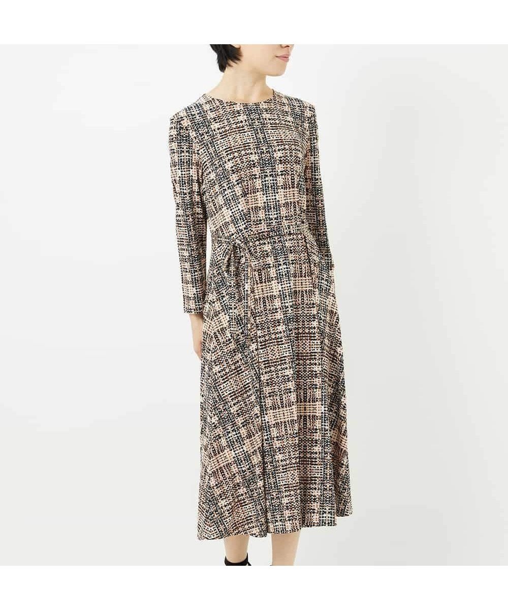 【メゾン ド サンク/Maison de CINQ】のジオメトリックプリントワンピース インテリア・キッズ・メンズ・レディースファッション・服の通販 founy(ファニー) 　ファッション　Fashion　レディースファッション　Fashion for Women　ワンピース　Dresses　キャップ　Cap, Baseball Cap　グラデーション　Gradient, Ombre　ストレッチ　Stretch, Stretchy Fabric　スニーカー　Sneakers, Trainers　スポーティ　Sporty, Casual Athletic　チェック　Check, Plaid, Tartan　プリント　Print, Printed Pattern　リボン　Ribbon, Bow　楽ちん　Easy Fit, Comfortable　おすすめ　Recommended / Our Picks　オレンジ|ID: prp329100004824748 ipo3291000000035090905