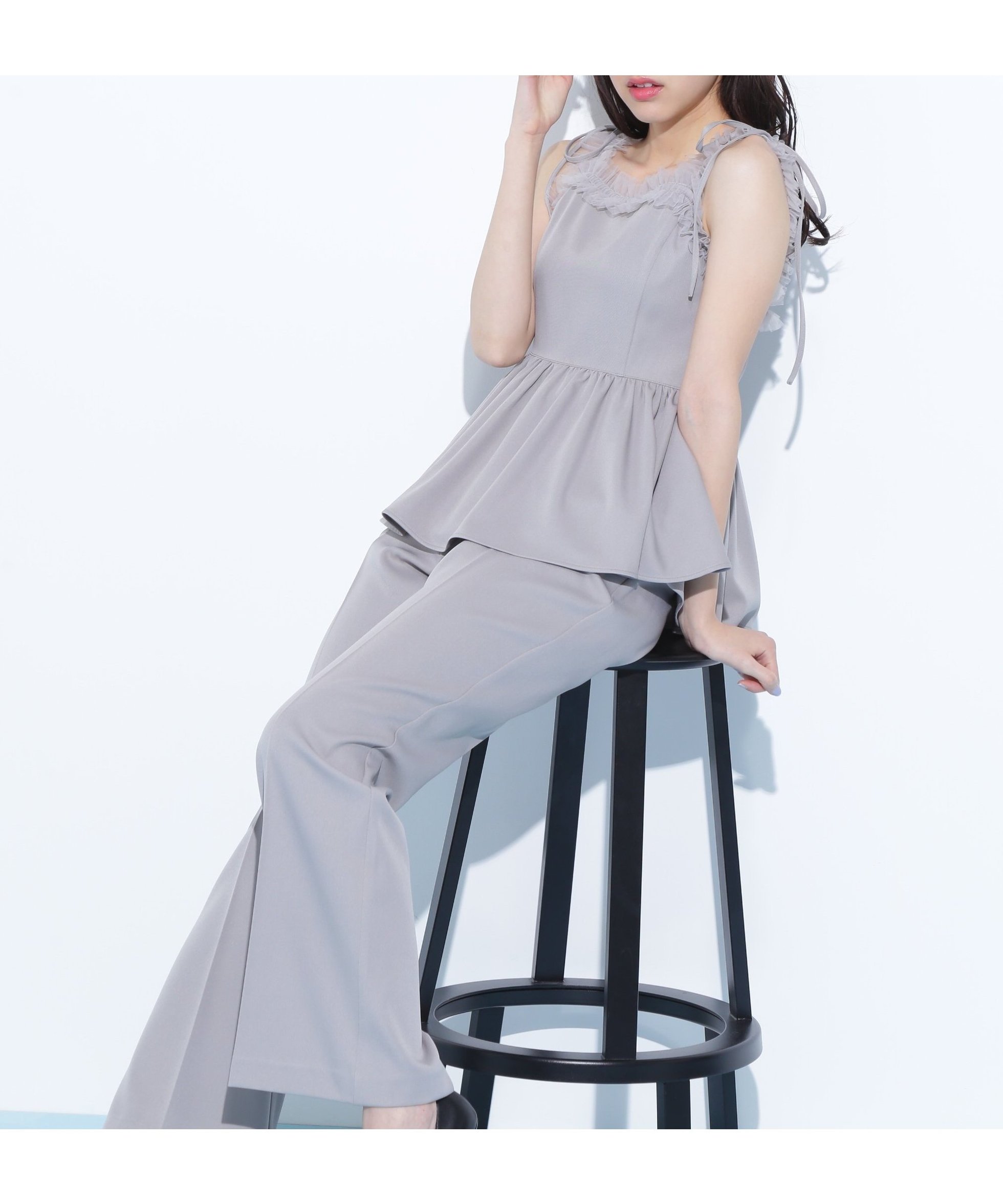 【ジルバイジルスチュアート/JILL by JILLSTUART】のペプラムキャミフレアパンツセットアップ インテリア・キッズ・メンズ・レディースファッション・服の通販 founy(ファニー) ファッション Fashion レディースファッション Fashion for Women セットアップ Matching Sets レディースパンツ・ボトムス Pants & Trousers / Bottoms ガーリー Girly, Feminine Style キャミソール Camisole, Spaghetti Strap Top スマート Smart, Elegant セットアップ Set-Up, Coordinated Outfit チュール Tulip, Tulip Motif フレア Flare, Flared ペプラム Peplum, Flared Hem リボン Ribbon, Bow リラックス Relax, Relaxed Fit グレー|ID: prp329100004824781 ipo3291000000035091390