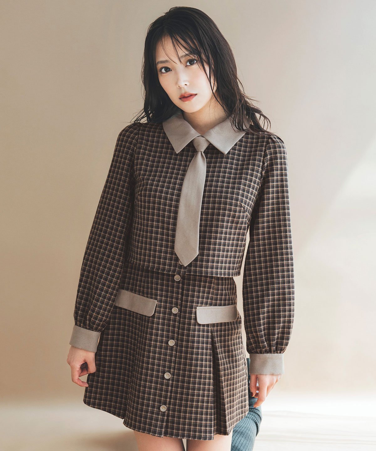 【レディアゼル/REDYAZEL】のバイカラークラシックチェックブラウス*ミニスカートセットアップ インテリア・キッズ・メンズ・レディースファッション・服の通販 founy(ファニー) ファッション Fashion レディースファッション Fashion for Women セットアップ Matching Sets スカート・ミニ/ミディ/マキシ Skirts / Mini, Midi & Maxi Skirts スカート Skirts ミニスカート Mini Skirts ガーリー Girly, Feminine Style クラシカル Classical, Vintage-Inspired クロップド Cropped, Short Length セットアップ Set-Up, Coordinated Outfit チェック Check, Plaid, Tartan デニム Denim, Jeans Material トレンド Trend, Trending Now バランス Balance, Style Balance プリーツ Pleats, Pleated ポケット Pocket, Pocket Detail ミニスカート Mini Skirt, Short Skirt ロング Long, Long-Length エレガント 上品 Elegant 今季 This Season, Current Season A/W・秋冬 Autumn/Winter 茶系チェック|ID: prp329100004824792 ipo3291000000035091598