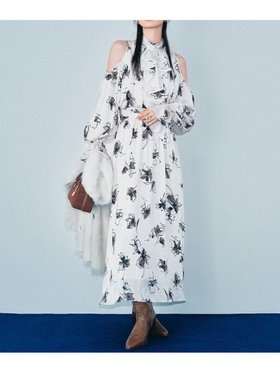 【リリーブラウン/Lily Brown】のショルダーオープンワンピース 人気、トレンドファッション・服の通販 founy(ファニー) ファッション Fashion レディースファッション Fashion for Women ワンピース Dresses クラシカル Classical, Vintage-Inspired スマート Smart, Elegant スリット Slit, Slit Detail ドレープ Drape, Draping Fabric フィット Fit, Slim Fit フリル Frill, Ruffle エレガント 上品 Elegant |ID:prp329100004824808