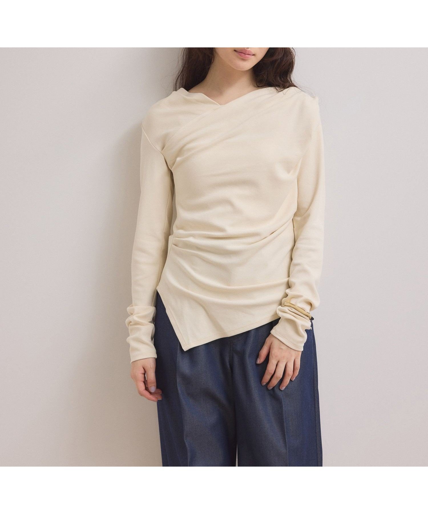 【アダム エ ロペ/ADAM ET ROPE'】の【WEB限定】アシンメトリードレープトップス 人気、トレンドファッション・服の通販 founy(ファニー) 　ファッション　Fashion　レディースファッション　Fashion for Women　トップス・カットソー　Cut & Sew Tops　2026年　2026　おすすめ　Recommended / Our Picks　アシンメトリー　Asymmetrical Style　カットソー　Cut and Sewn Top　スラックス　Slacks, Dress Pants　デニム　Denim, Jeans Material　ドレープ　Drape, Draping Fabric　フィット　Fit, Slim Fit　フェミニン　Feminine, Girly　ベーシック　Basic, Essential　ポケット　Pocket, Pocket Detail　エレガント 上品　Elegant　 other-1|ID: prp329100004824835 ipo3291000000035092198