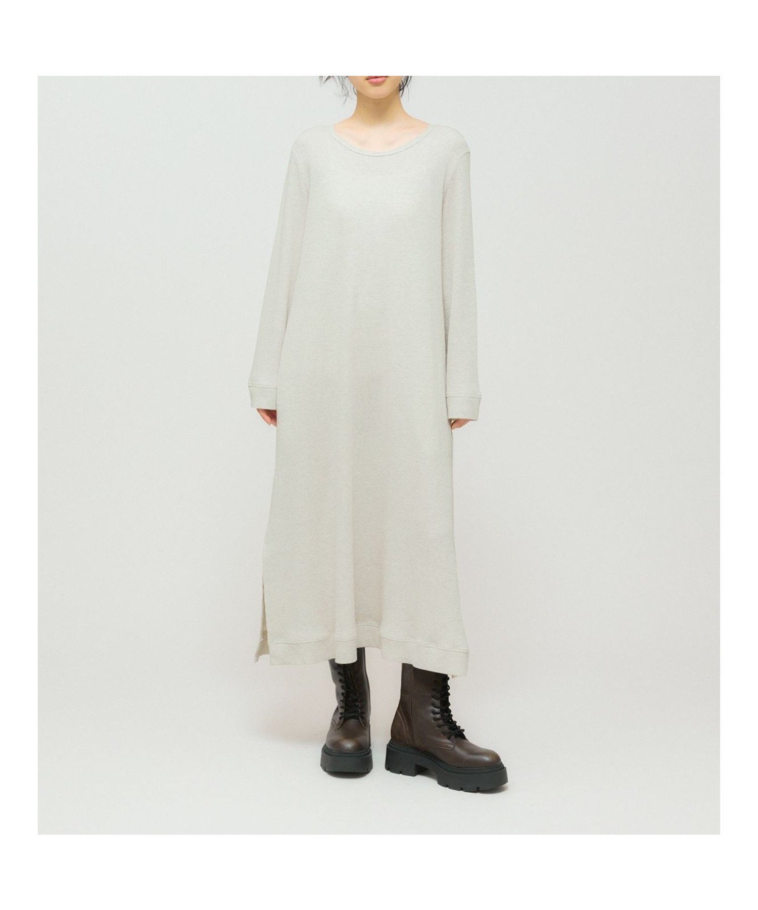 【マーコート/MARcourt】のMIDIUMISOLID for Ladies ワッフルワンピース インテリア・キッズ・メンズ・レディースファッション・服の通販 founy(ファニー) 　ファッション　Fashion　レディースファッション　Fashion for Women　ワンピース　Dresses　ストレート　Straight, Straight Cut　スリット　Slit, Slit Detail　トレンド　Trend, Trending Now　ベーシック　Basic, Essential　ポケット　Pocket, Pocket Detail　マキシ　Maxi, Full Length　ワッフル　Waffle, Waffle Knit　今季　This Season, Current Season　長袖　Long Sleeve, Full Sleeve　オートミール|ID: prp329100004824853 ipo3291000000035092408