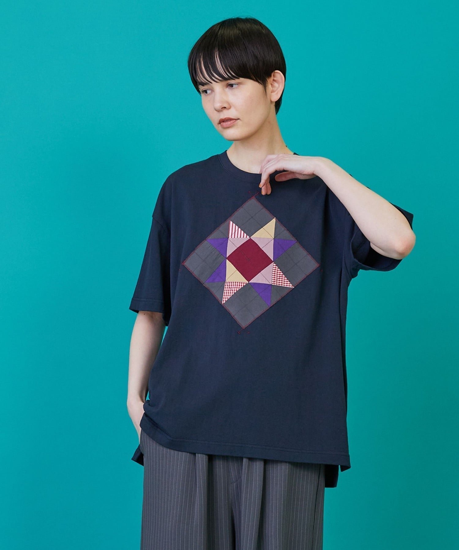 【フラボア/FRAPBOIS】のキルティックT インテリア・キッズ・メンズ・レディースファッション・服の通販 founy(ファニー) 　ファッション　Fashion　レディースファッション　Fashion for Women　ハンド　Hand, Handmade　パッチワーク　Patchwork, Mixed Fabric　フロント　Front, Front Design　プリント　Print, Printed Pattern　モチーフ　Motif, Design Theme　リラックス　Relax, Relaxed Fit　ネイビー|ID: prp329100004824874 ipo3291000000035092693