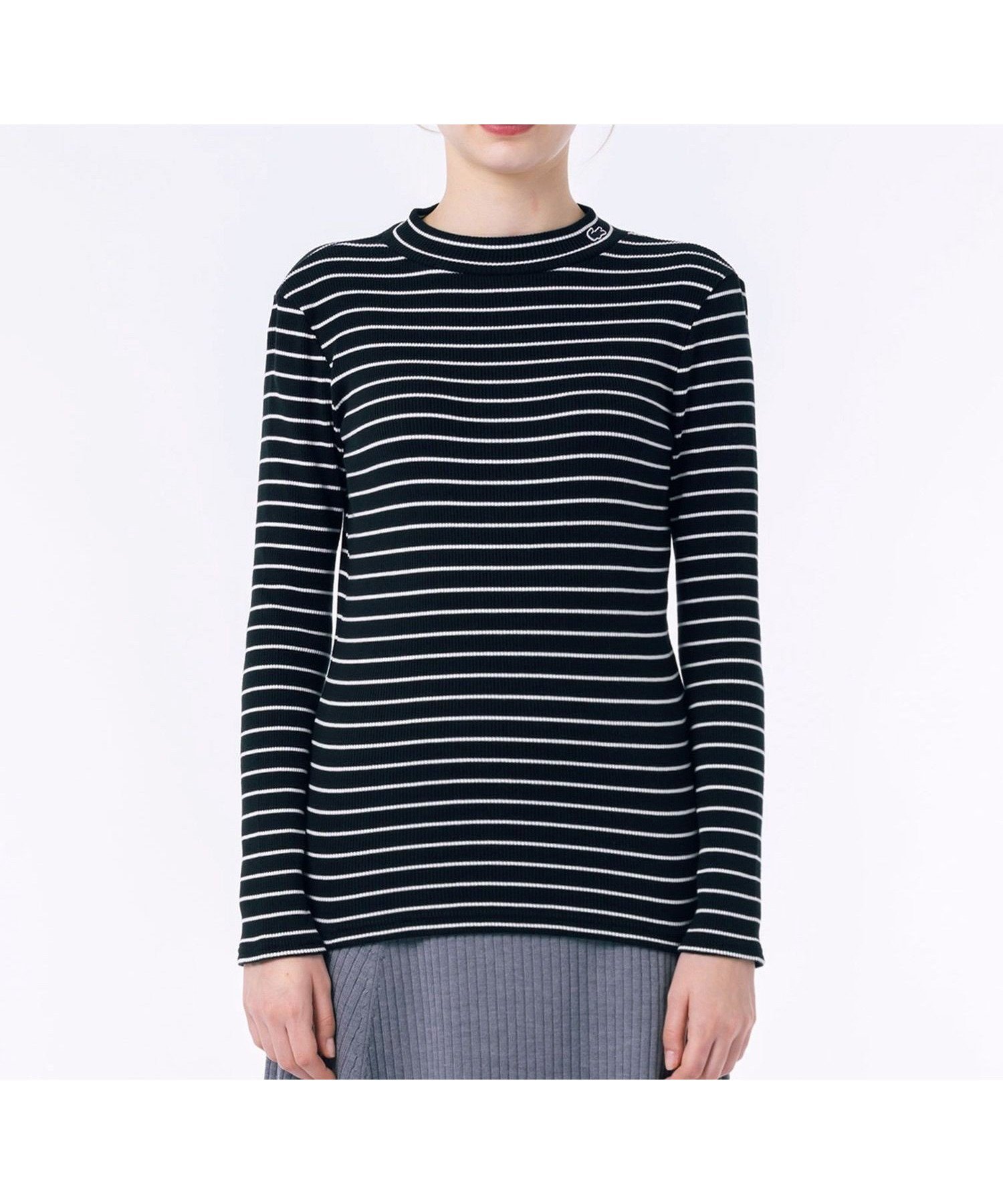 【ラコステ/LACOSTE】のモックネックロングスリーブTシャツ インテリア・キッズ・メンズ・レディースファッション・服の通販 founy(ファニー) 　ファッション　Fashion　レディースファッション　Fashion for Women　トップス・カットソー　Cut & Sew Tops　シャツ・ブラウス・オフィスカジュアル　Elegant Blouses & Button-Ups　ロングTシャツ・Tシャツ　Longline T-Shirts & Tees　インナー　Innerwear　ストレッチ　Stretch, Stretchy Fabric　モックネック　Mock Neck, Short Turtleneck　定番　Standard, Basic Item　ブラック×ホワイト|ID: prp329100004824876 ipo3291000000035092758
