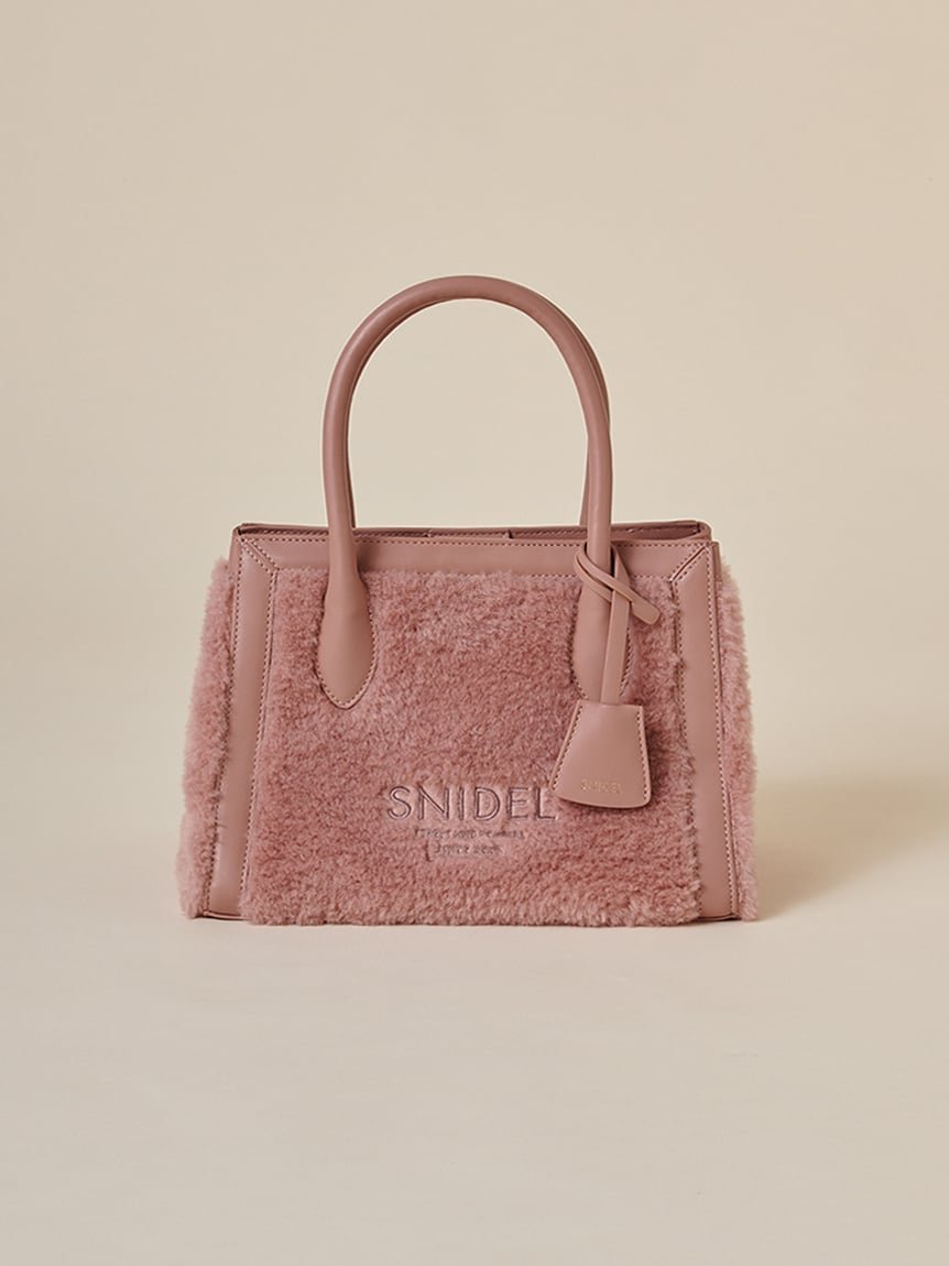 【スナイデル/SNIDEL】のボアトート インテリア・キッズ・メンズ・レディースファッション・服の通販 founy(ファニー) 　ファッション　Fashion　レディースファッション　Fashion for Women　バッグ　Bags　おすすめ　Recommended / Our Picks　キャンバス　Canvas, Canvas Fabric　スマート　Smart, Elegant　チャーム　Charm, Pendant　パイピング　Piping, Trim Design　フェイクレザー　Faux Leather, PU Leather　フロント　Front, Front Design　ポケット　Pocket, Pocket Detail　ポーチ　Pouch, Small Case　マグネット　Magnet, Magnetic Closure　モコモコ　Fuzzy, Fluffy　モチーフ　Motif, Design Theme　人気　Popular, Best Seller　定番　Standard, Basic Item　A/W・秋冬　Autumn/Winter　財布　Wallet, Purse　PNK[066]|ID: prp329100004824889 ipo3291000000035092912